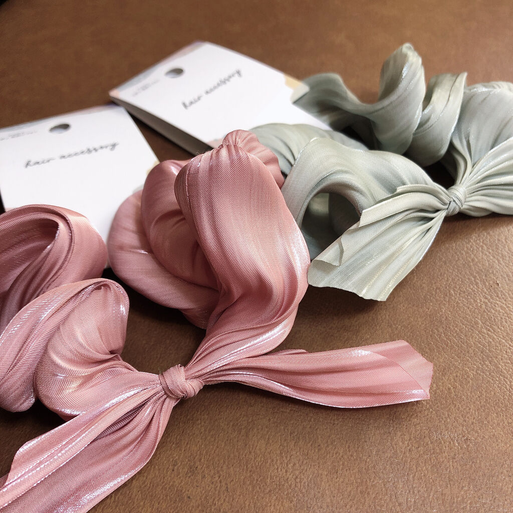 シュシュ リボン 光沢シフォン / セリア