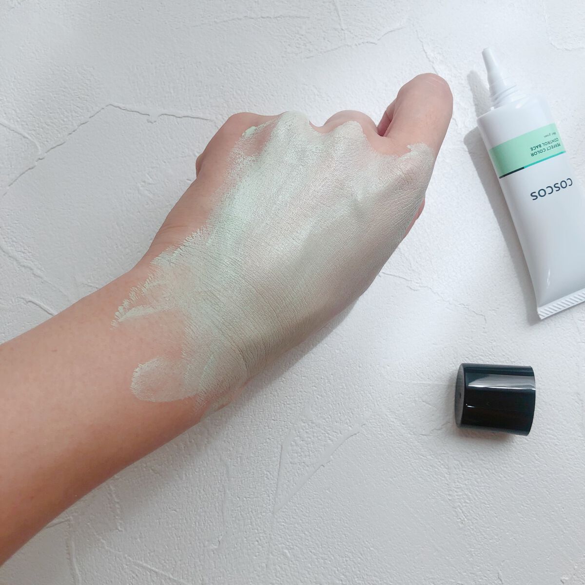 カラーコントロールベース ミントグリーン/COSCOS/化粧下地を使ったクチコミ(3枚目)