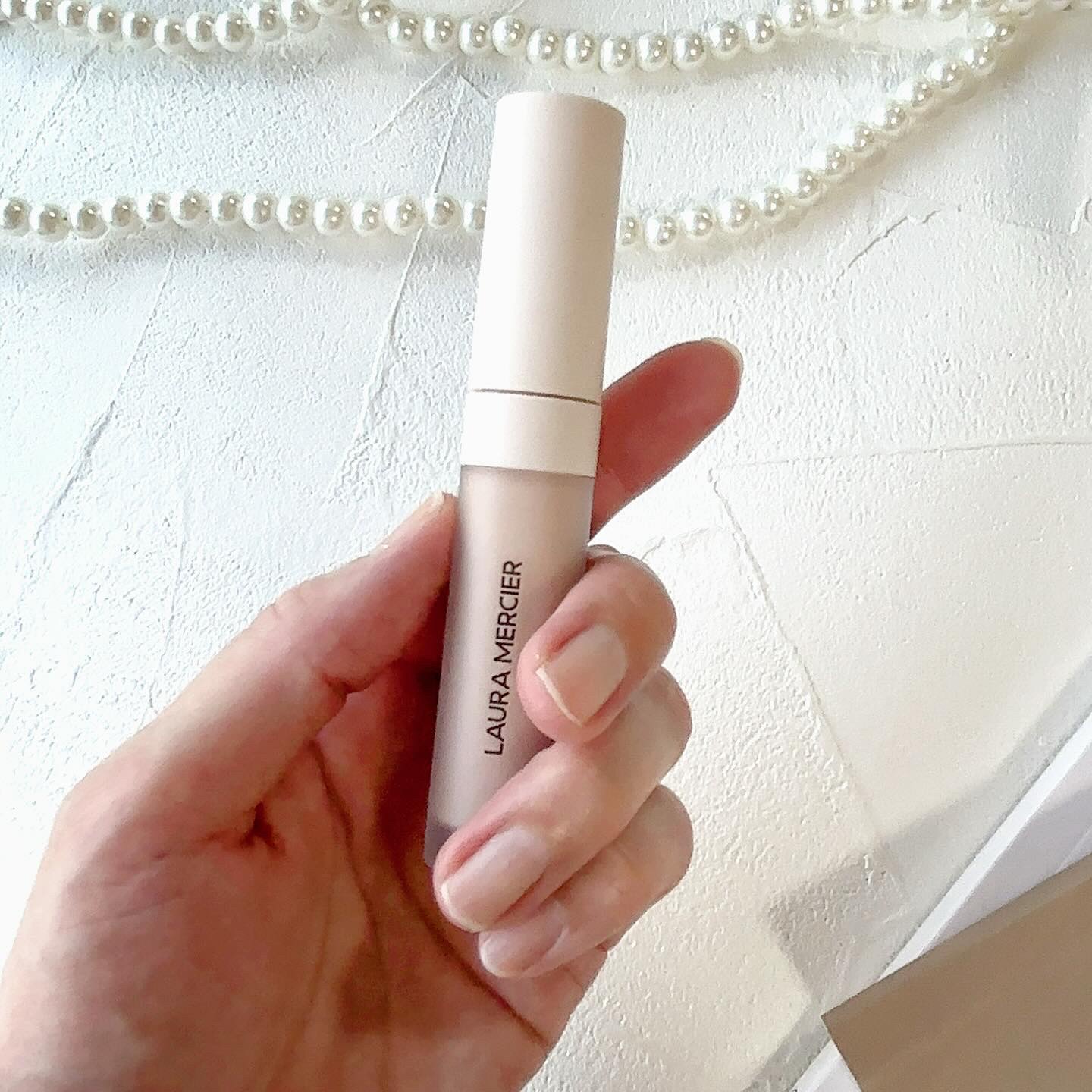 リアル フローレス ウェイトレス パーフェクティング コンシーラー 1N1/ローラ メルシエ/リキッドコンシーラーを使ったクチコミ（3枚目）