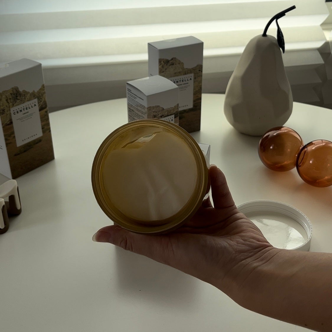 くろみ on LIPS 「肌の古い角質や汚れを除去しつつ潤いをしっとりとチャージしてキメ..」(4枚目)