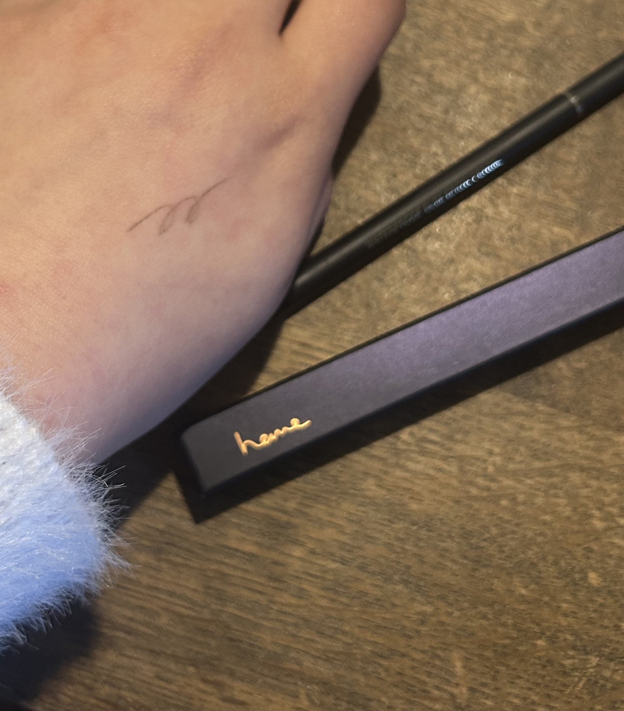 ウォータープルーフ スリムブロウペンシル/heme/アイブロウペンシルを使ったクチコミ（2枚目）