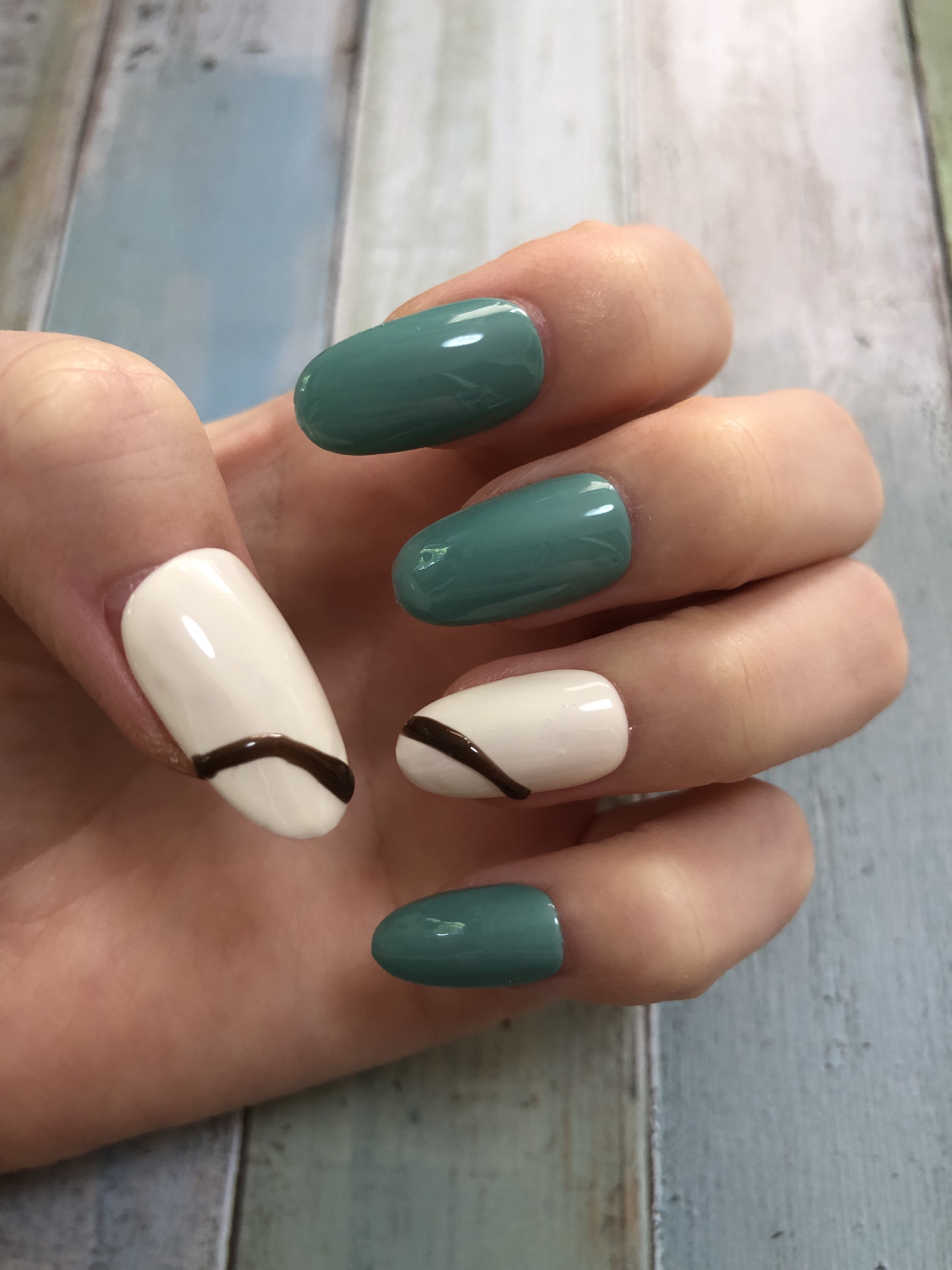 アイシングジェルネイル/セリア/ジェルネイルを使ったクチコミ（2枚目）