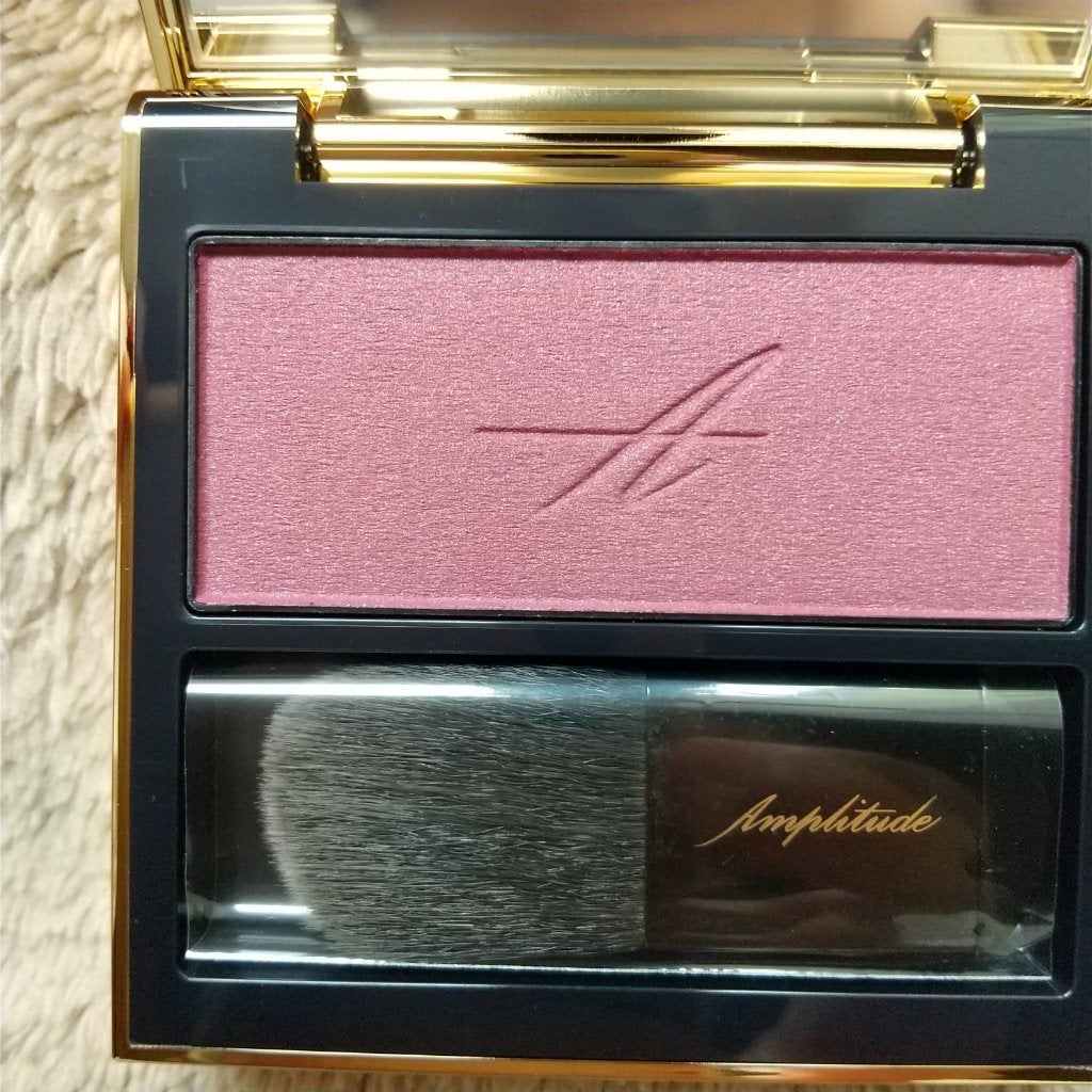 コンスピキュアス モノチークス/Amplitude/パウダーチークを使ったクチコミ(5枚目)