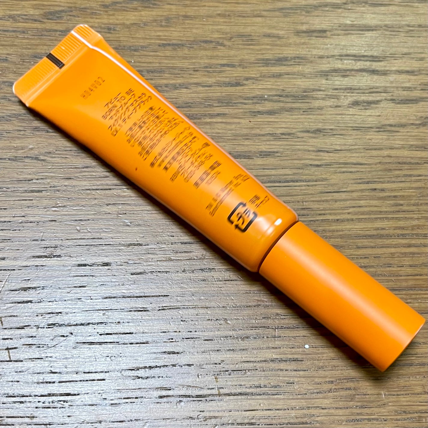 アピュー BORN TO BE マッドプルーフ フィクシングマスカラ LV.1 クリスタル TWEETYデザイン/A’pieu/マスカラ下地を使ったクチコミ(3枚目)