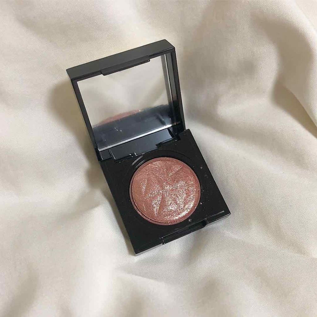 プリズム エアー シャドウ/CLIO/単色アイシャドウを使ったクチコミ（2枚目）