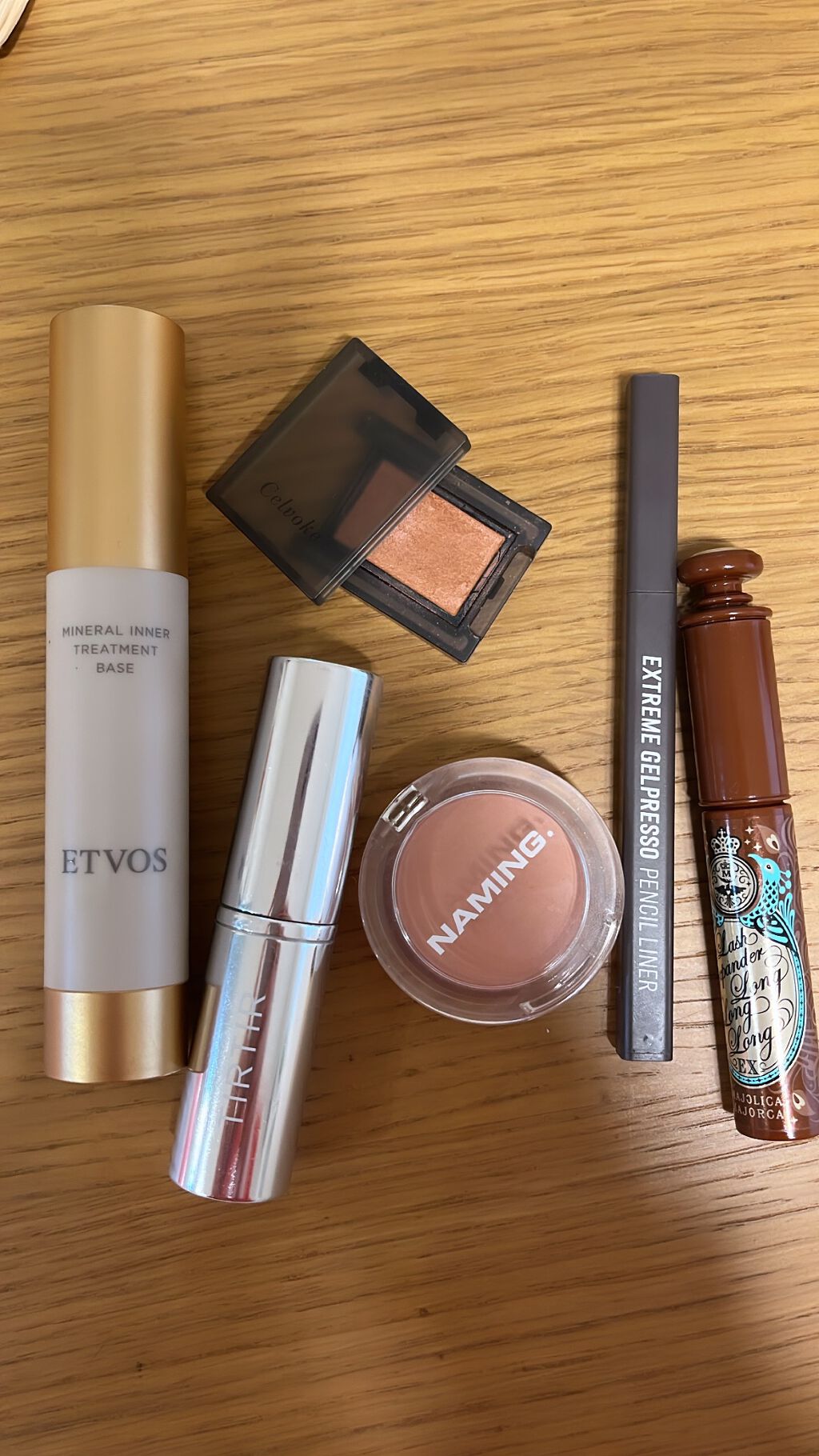 セルヴォーク ヴォランタリー アイズ/Celvoke/単色アイシャドウを使ったクチコミ(1枚目)