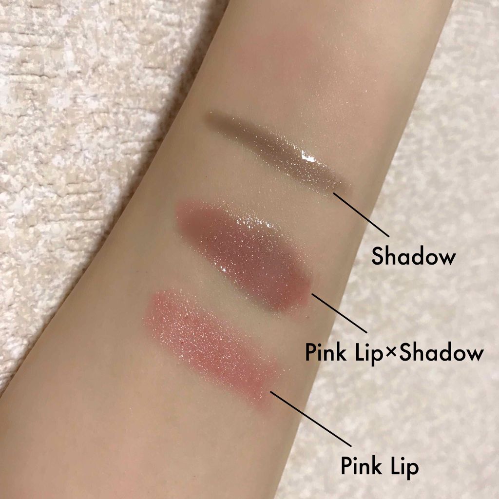 LIP38℃ +UnFrame<ホログラフィック>/UZU BY FLOWFUSHI/リップグロスを使ったクチコミ（2枚目）