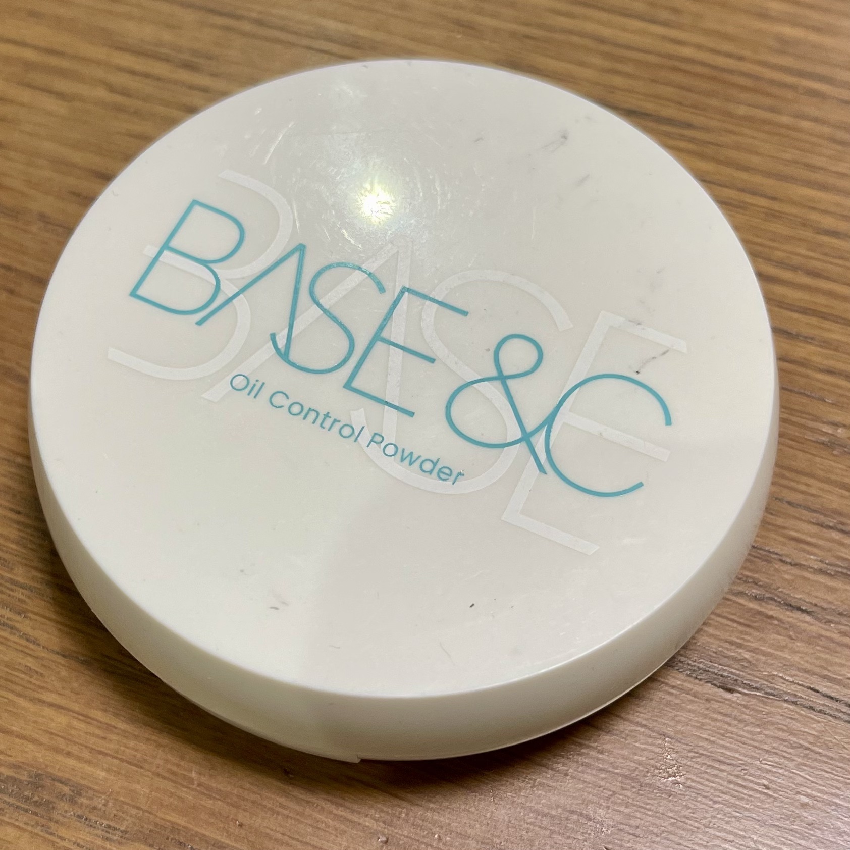 ベースアンドシー オイルコントロールパウダー /キスミー/プレストパウダーを使ったクチコミ（1枚目）