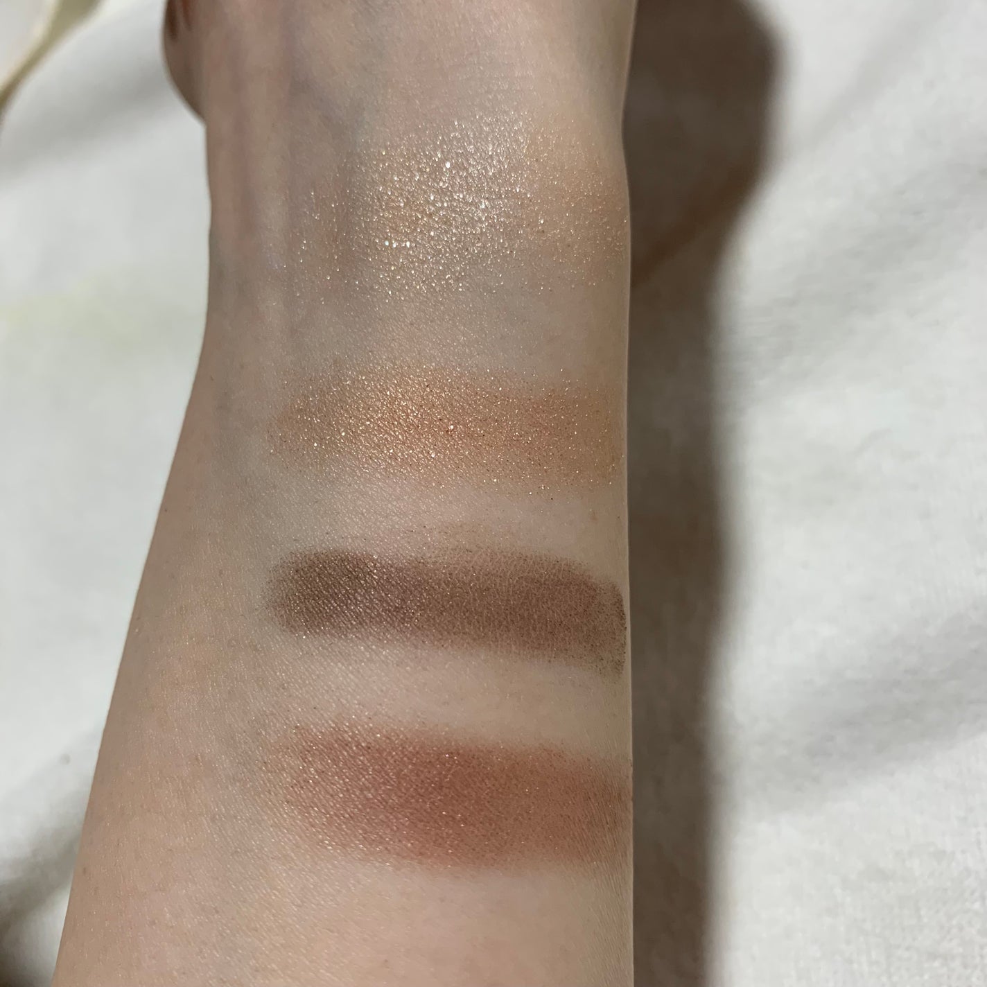 ミネラルクラッシィシャドー/エトヴォス/アイシャドウパレットを使ったクチコミ(3枚目)