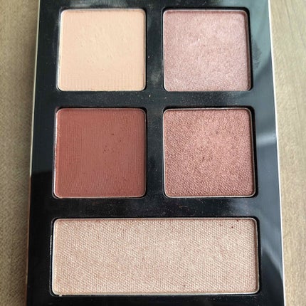 エッセンシャル マルチカラー アイシャドウパレット ウォームクランベリー/BOBBI BROWN/アイシャドウパレットの画像