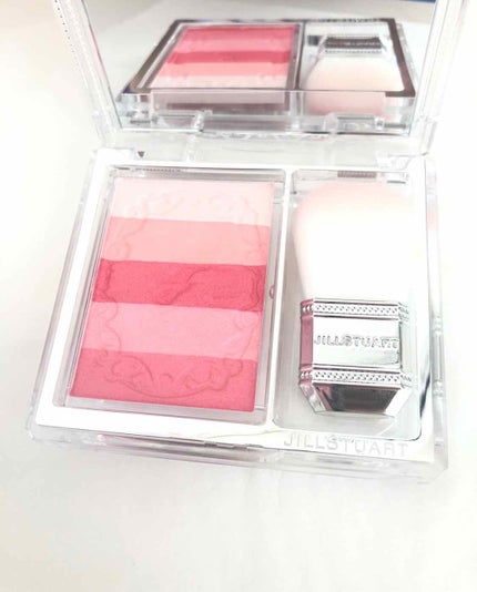 ブルーミングデュー オイルインブラッシュ/JILL STUART/パウダーチークを使ったクチコミ(2枚目)