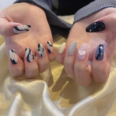 Iuna. Mizuki on LIPS 「.お持ち込みdesign参考に🌟#nail#nailstagr..」（1枚目）