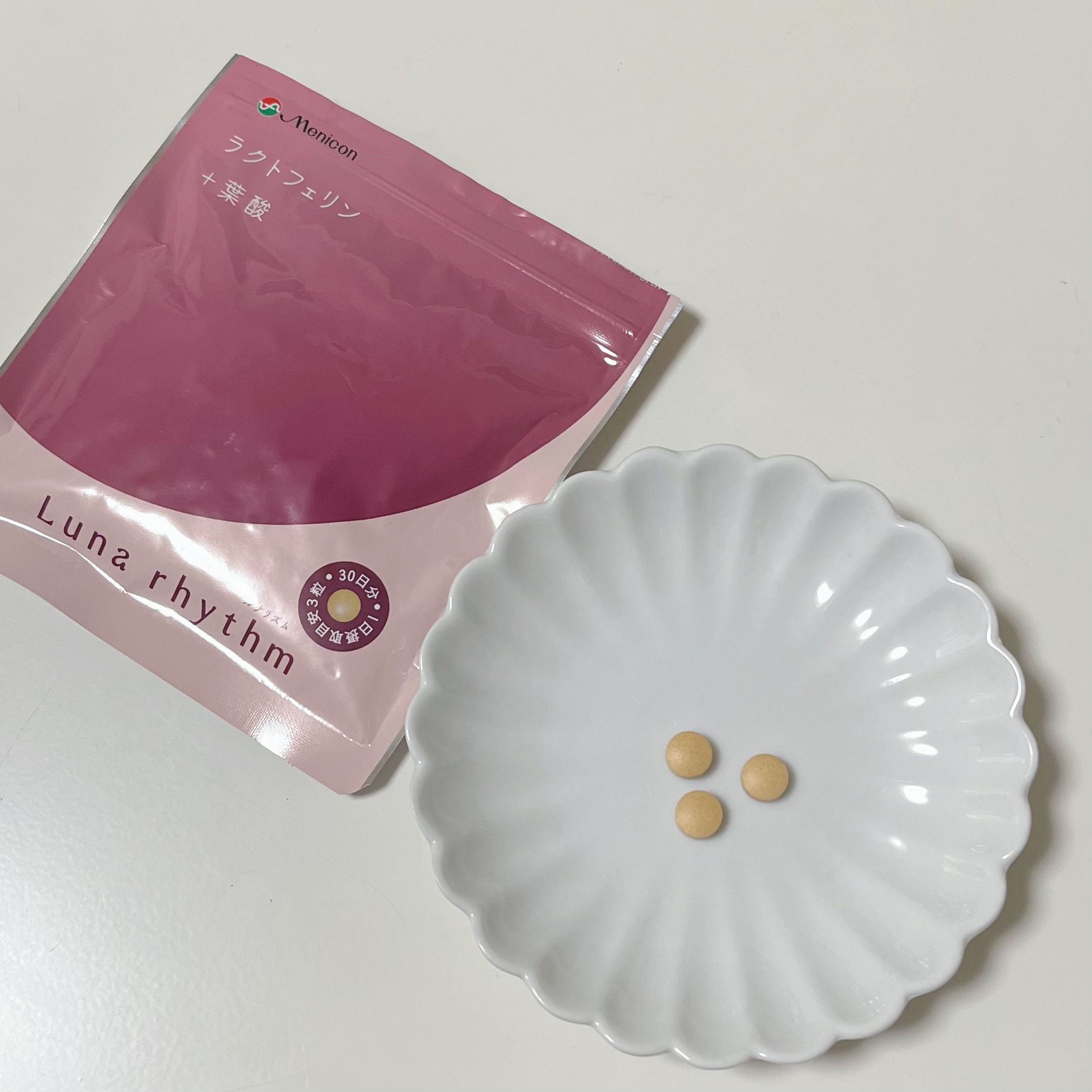 ルナリズム ラクトフェリン＋葉酸/メニコン/美容サプリメントを使ったクチコミ（2枚目）