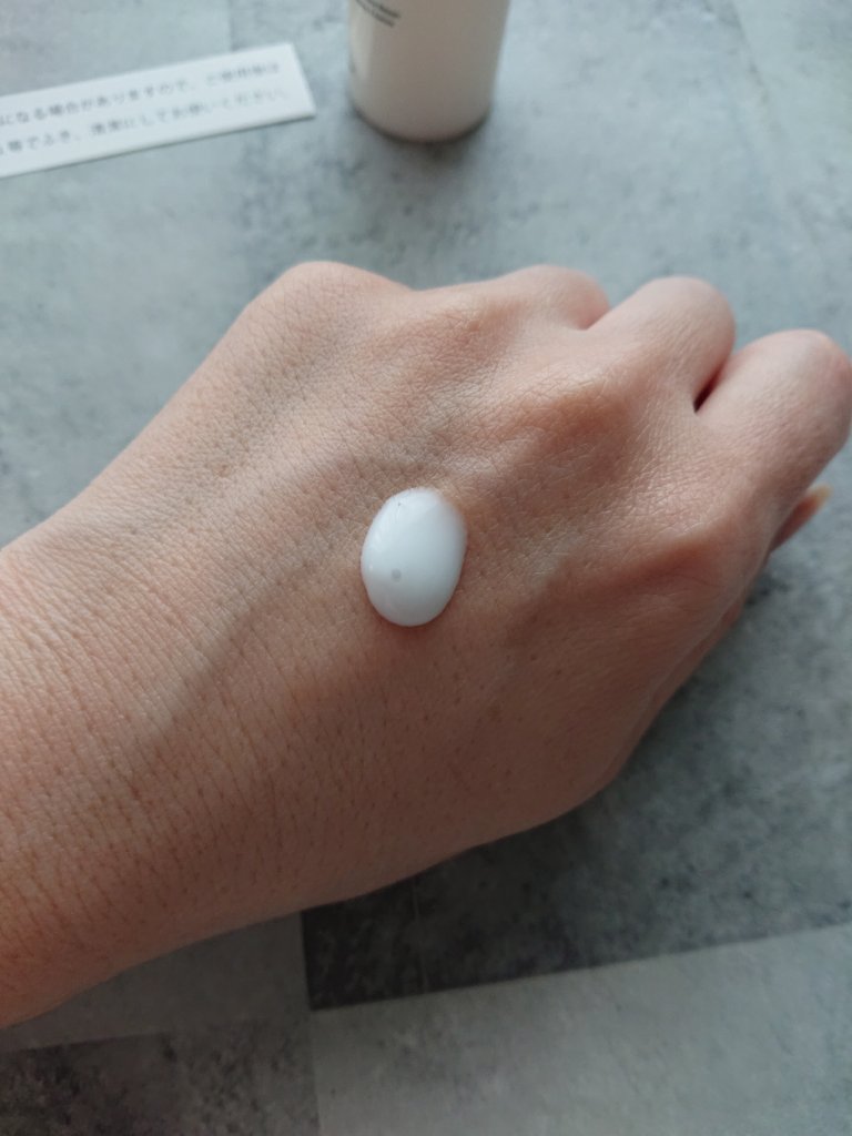 薬用 リンクル美容液 本品/ちふれ/美容液を使ったクチコミ（3枚目）