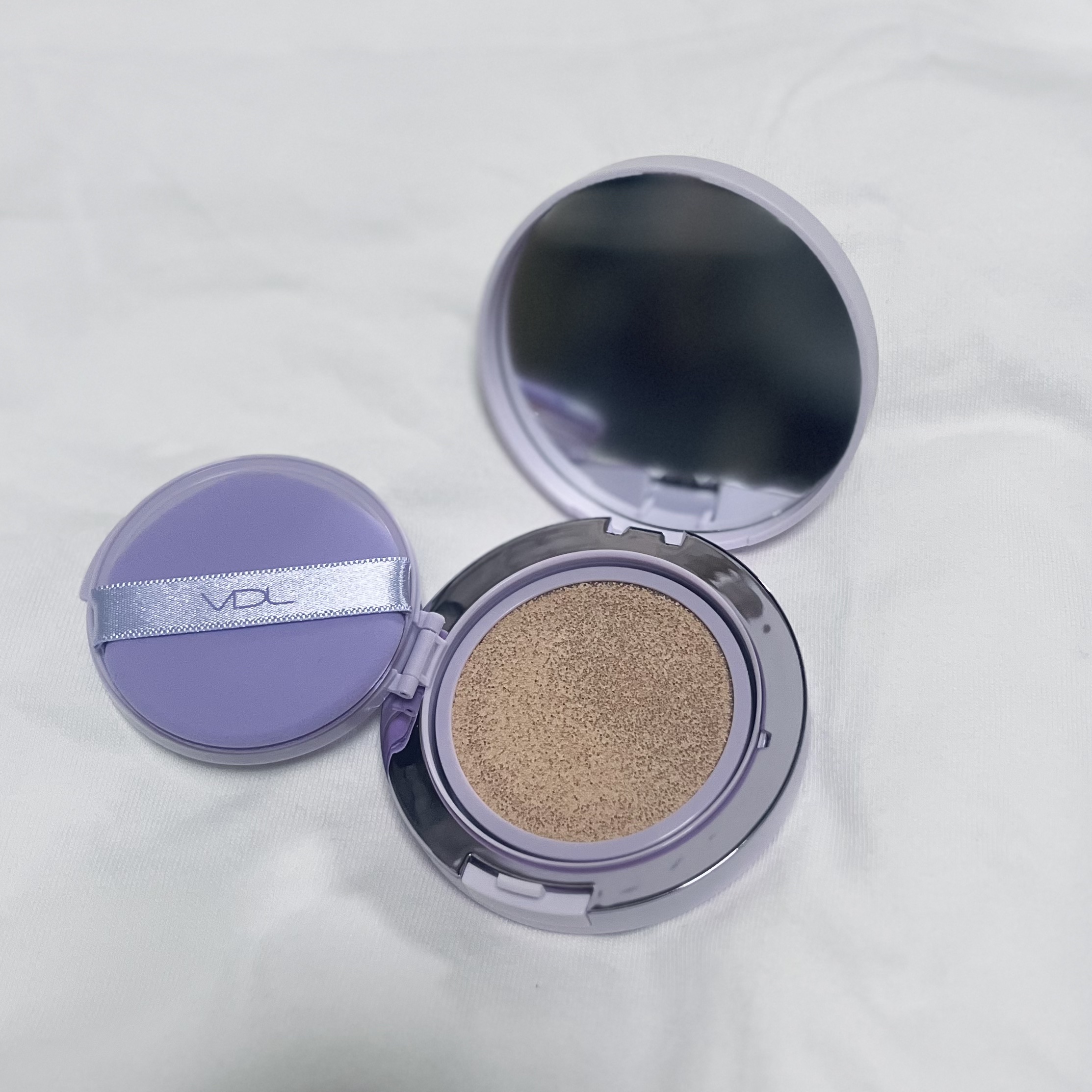 パーフェクティング シルキーフィット カバー クッション ファンデーション A02　明るいオークル（標準色）/VDL/クッションファンデーションを使ったクチコミ（2枚目）