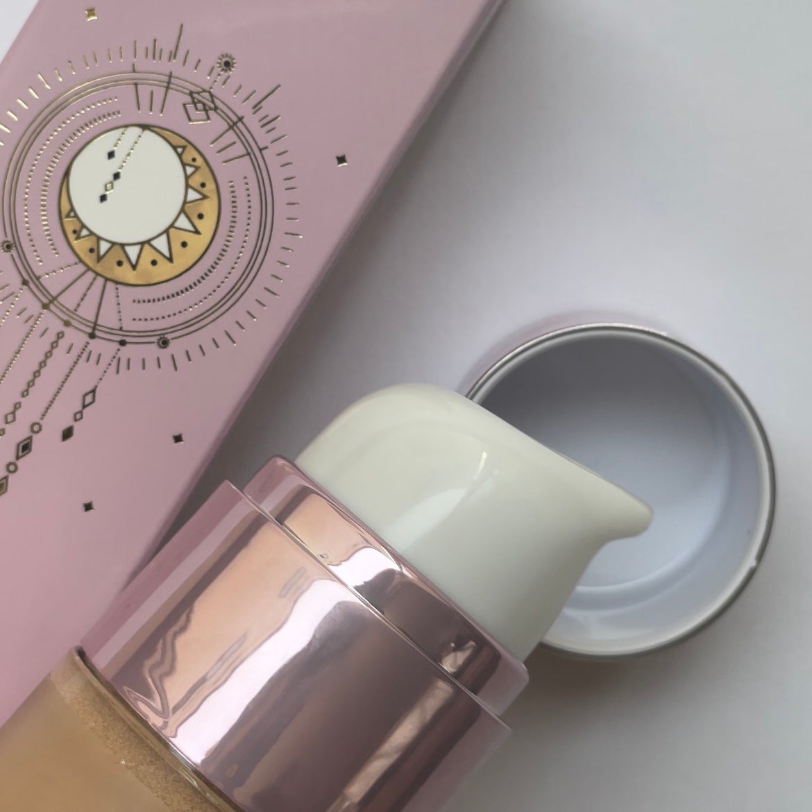 コラーゲンモイスチャースキンベース/illuN/化粧下地を使ったクチコミ(3枚目)