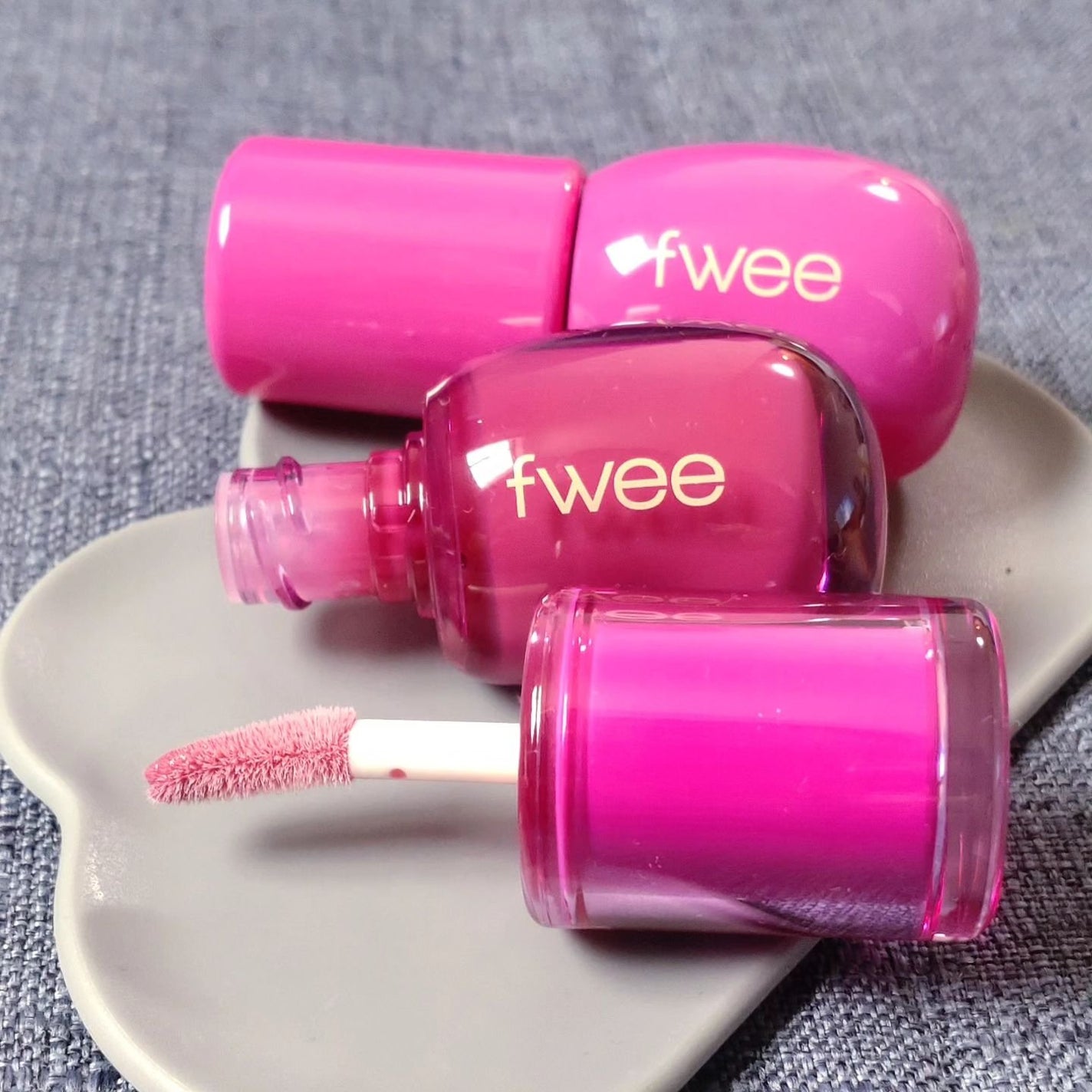 フィー 3Dボリューミンググロス/fwee/リップグロスを使ったクチコミ(3枚目)