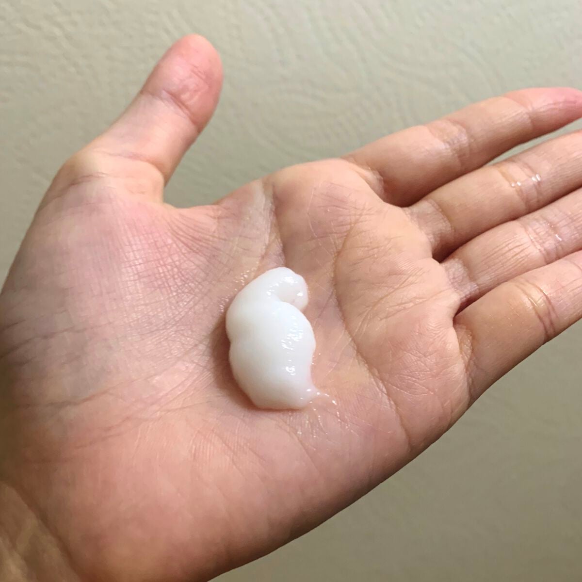 THE BEAUTY 髪のキメ美容プレミアムトリートメント<モイストリペアプレミアム>/エッセンシャル/洗い流すヘアトリートメントを使ったクチコミ(2枚目)