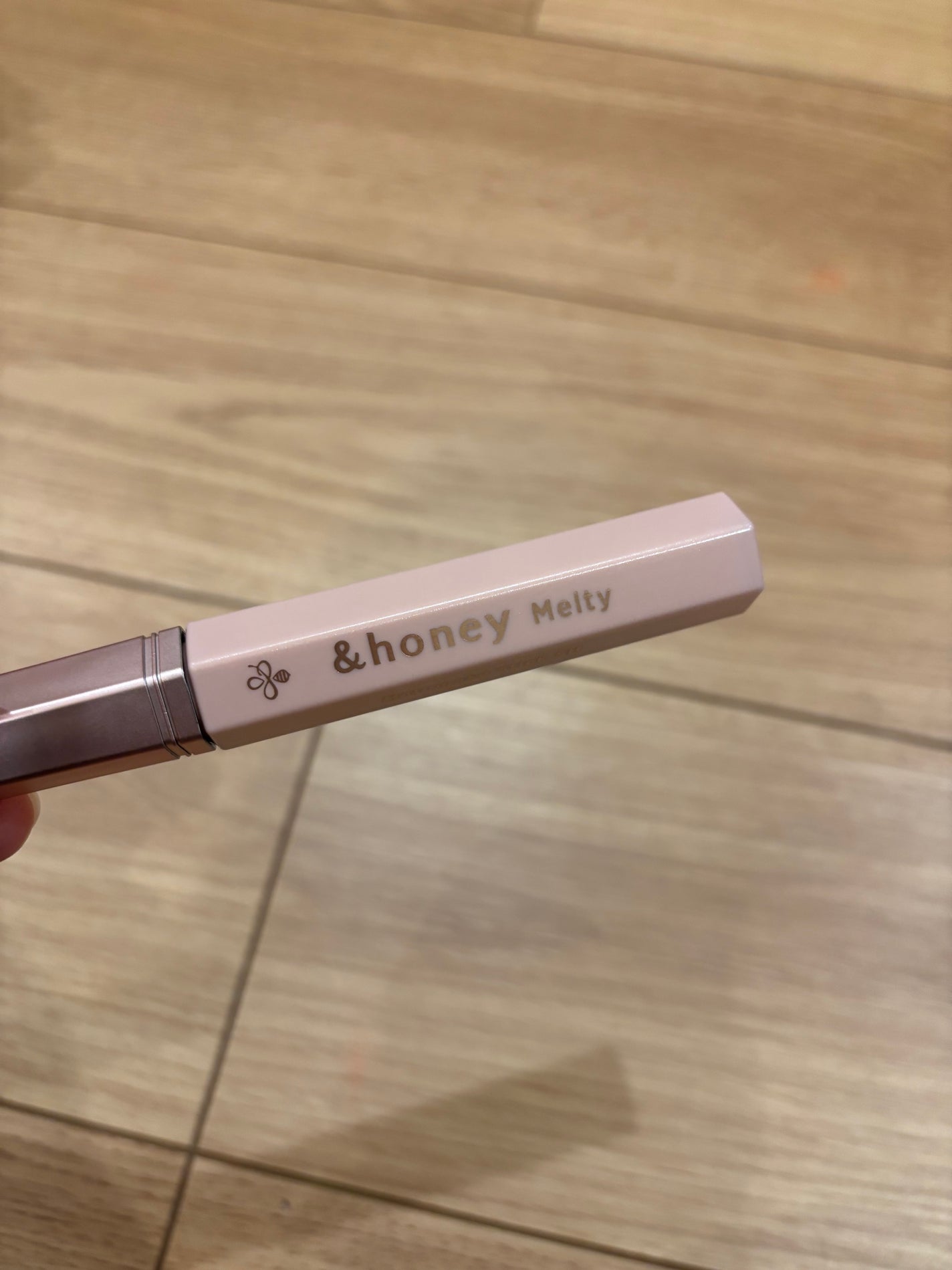 アンドハニー メルティ マトメイクスティック スーパーホールド 4.0/&honey/ヘアジェルを使ったクチコミ(1枚目)