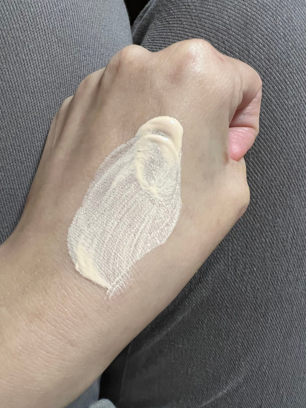 プロテクティング ファンデーション プライマー /PAUL & JOE BEAUTE/化粧下地を使ったクチコミ(2枚目)