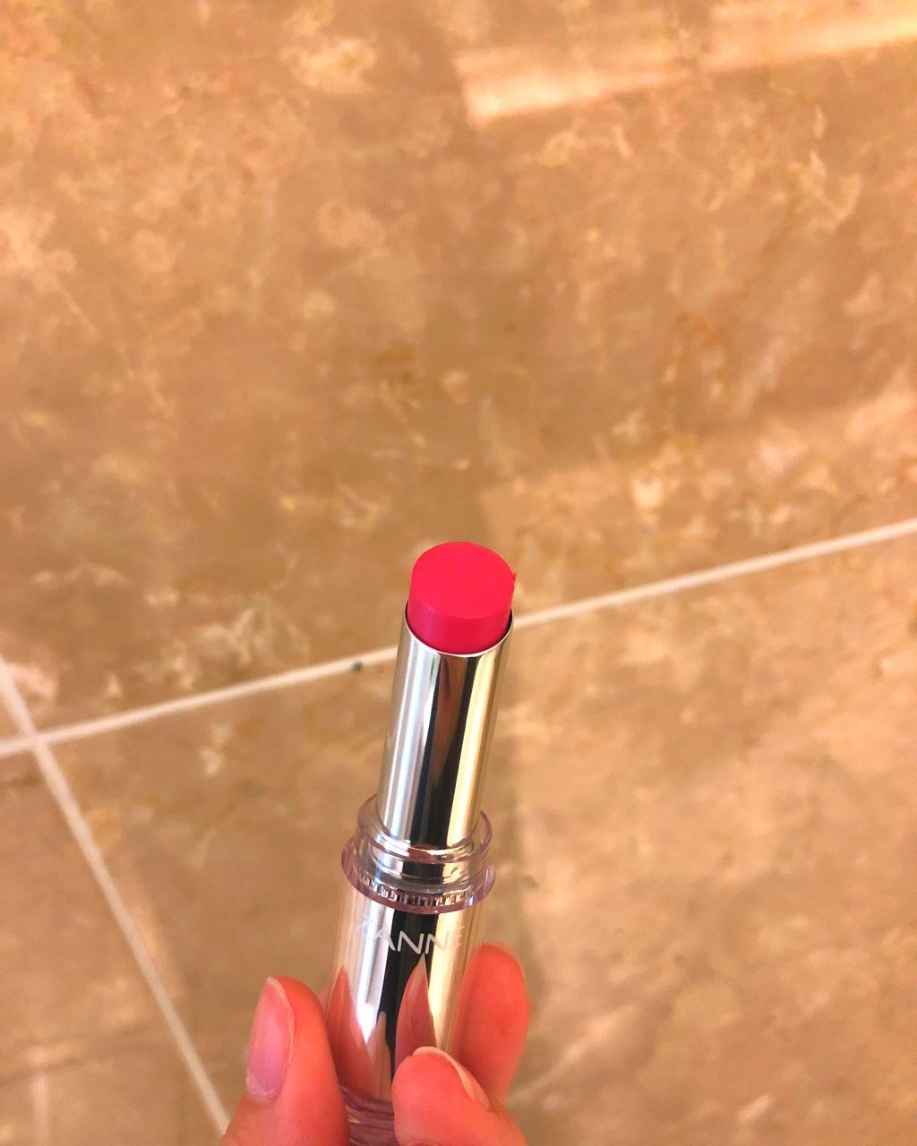 ラスティンググロスリップ/CEZANNE/口紅を使ったクチコミ（2枚目）