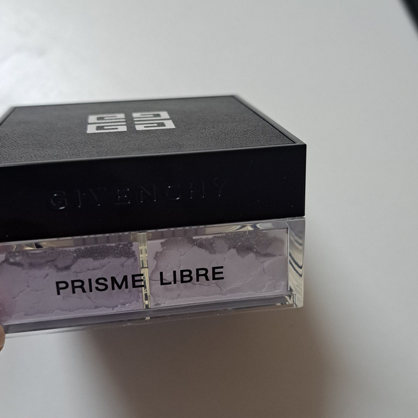 プリズム・リーブル/GIVENCHY/ルースパウダーを使ったクチコミ(3枚目)
