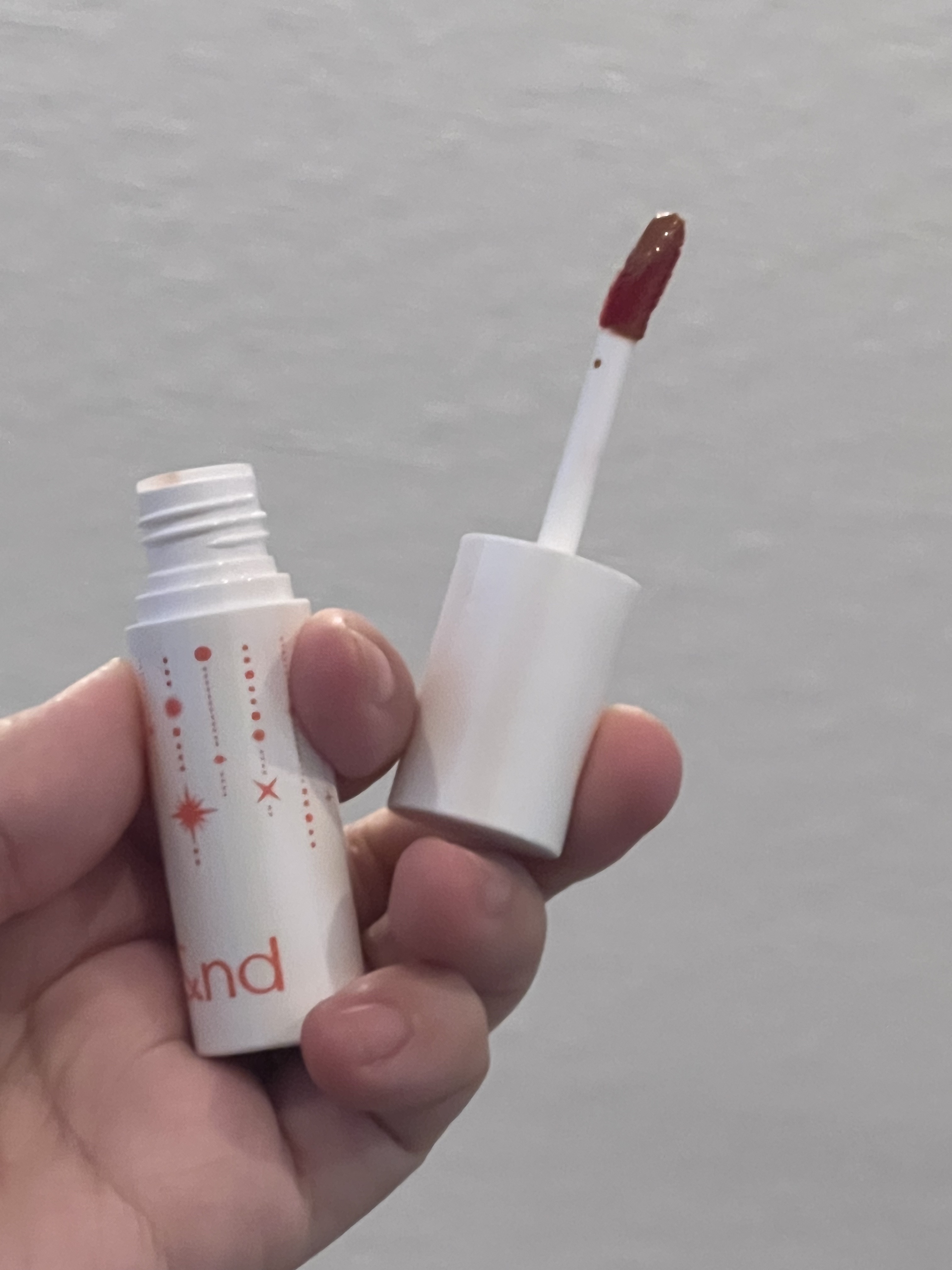 アンドバイロムアンド　グラッシーボムティント/&nd by rom&nd/リップティントを使ったクチコミ（3枚目）