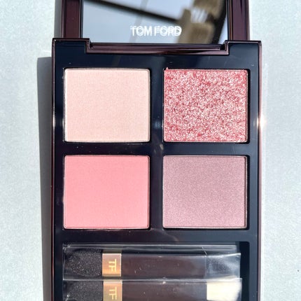 アイ カラー クォード 30R インソレント ローズ/TOM FORD BEAUTY/アイシャドウパレットを使ったクチコミ(2枚目)