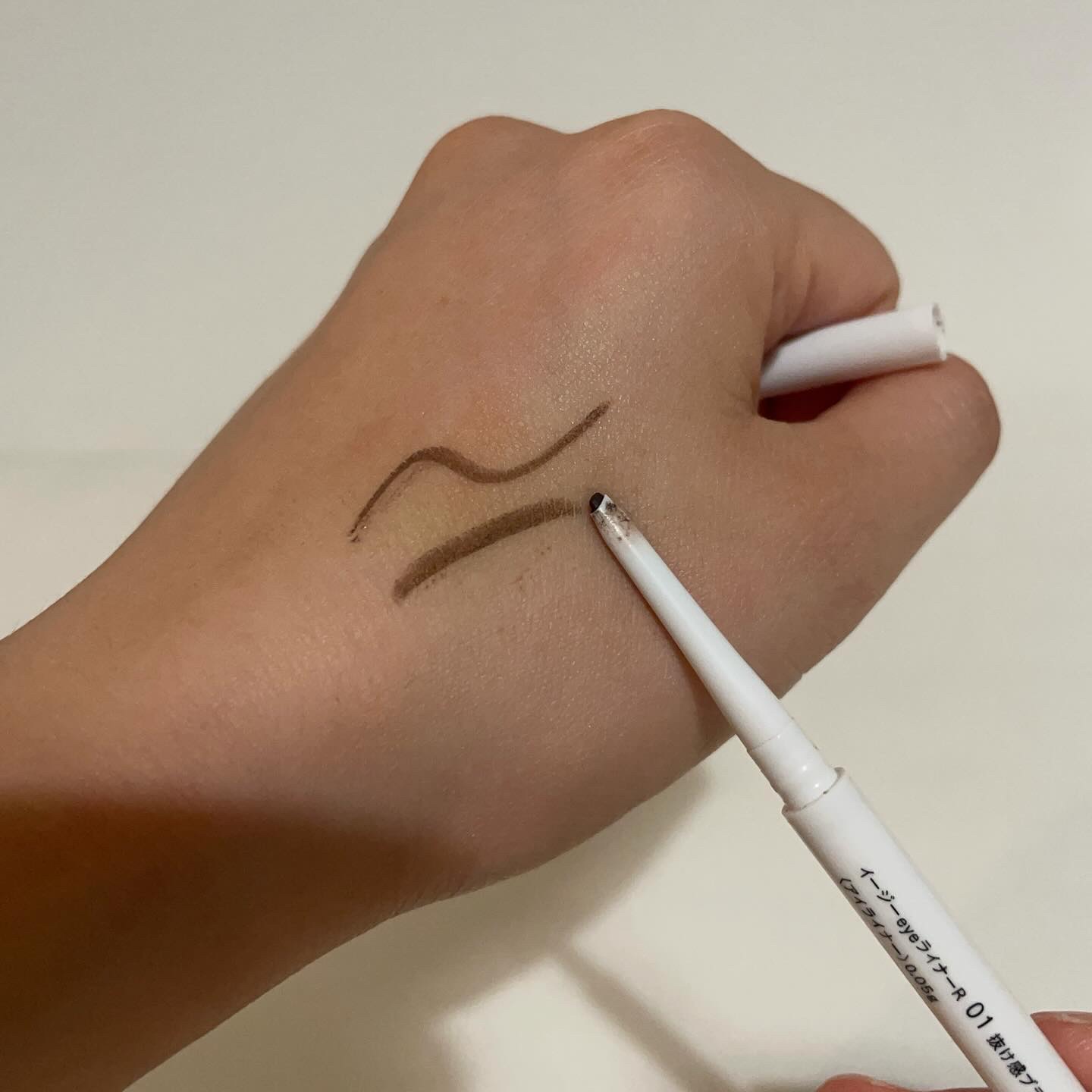 イージーeyeライナーR/b idol/ペンシルアイライナーを使ったクチコミ（3枚目）