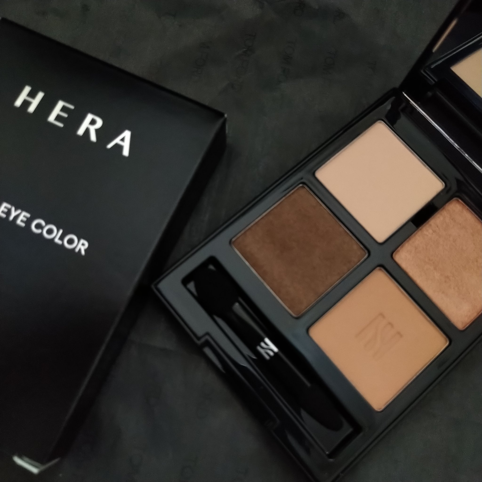 クァッドアイカラーシャドウ/HERA/アイシャドウパレットを使ったクチコミ（1枚目）