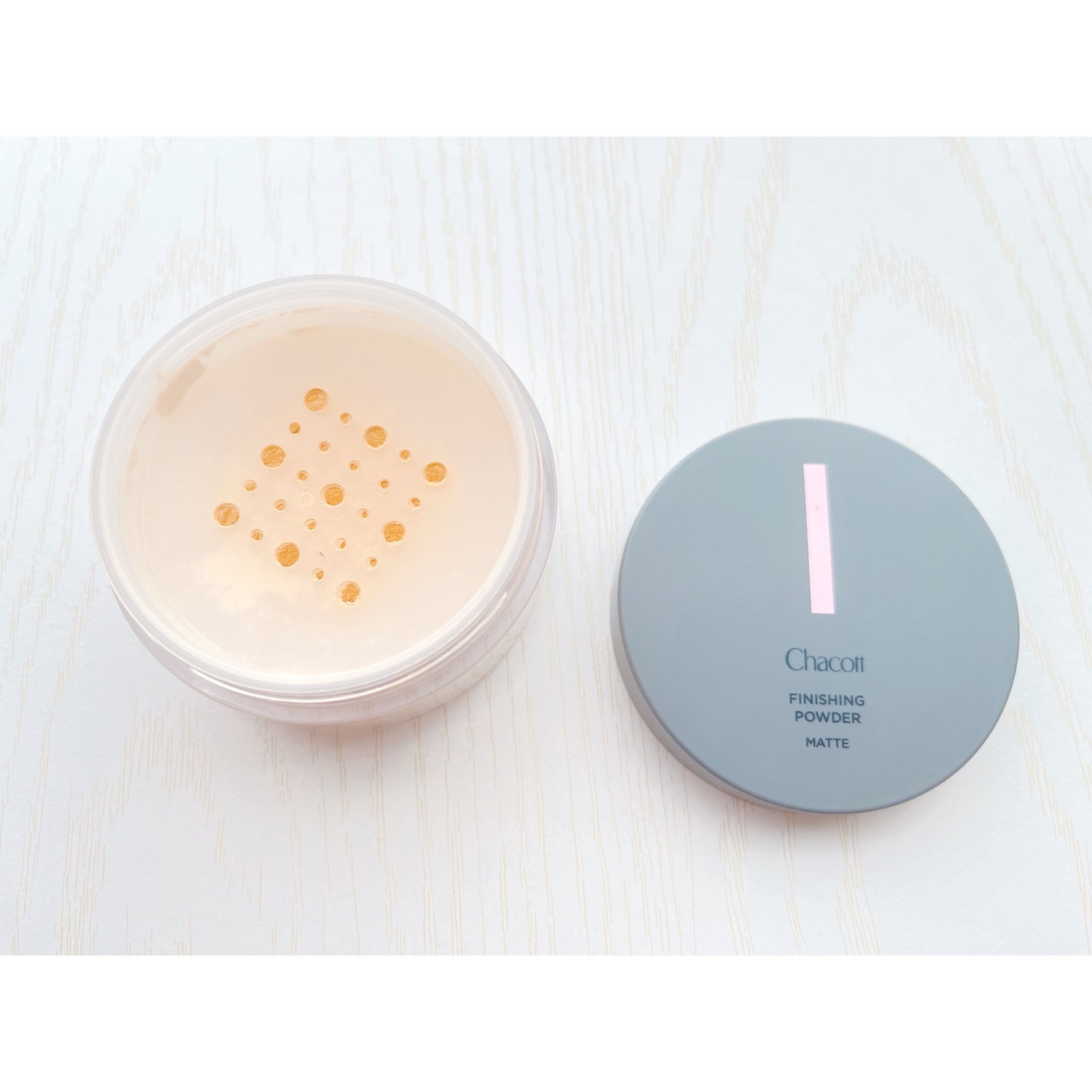 フィニッシングパウダー マット/チャコット・コスメティクス/ルースパウダーを使ったクチコミ(2枚目)