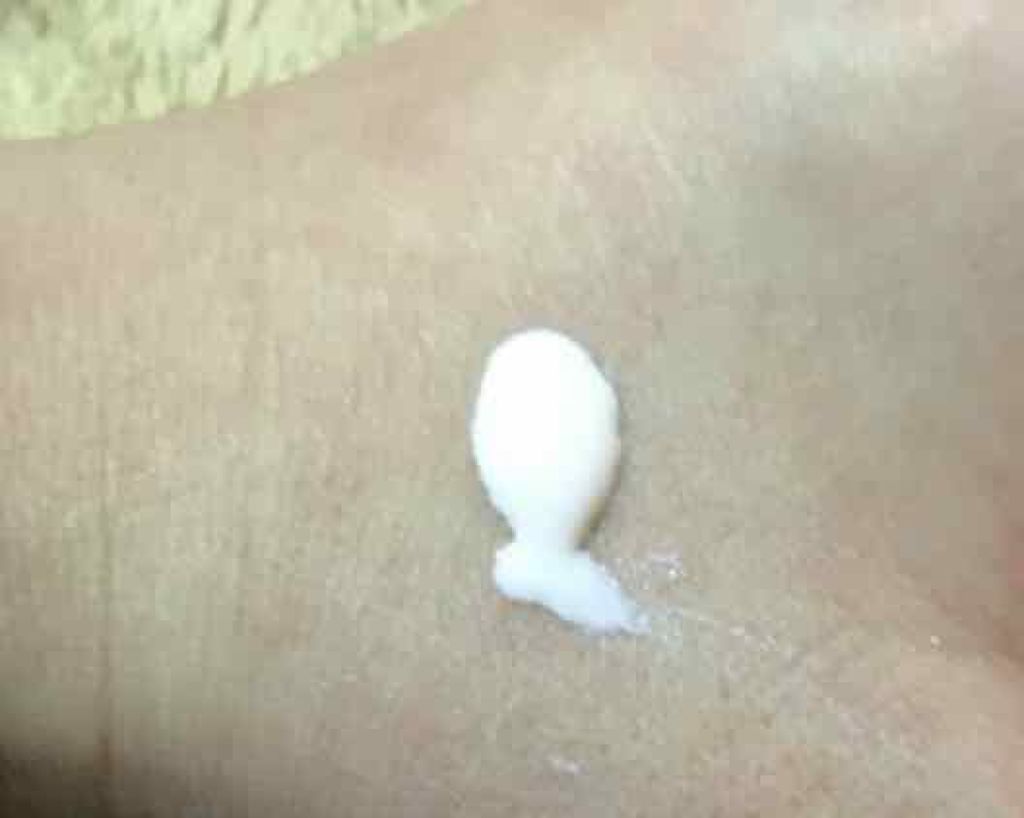 スノー パーフェクト ライト SPF25 - PA++/Dior/化粧下地を使ったクチコミ(2枚目)