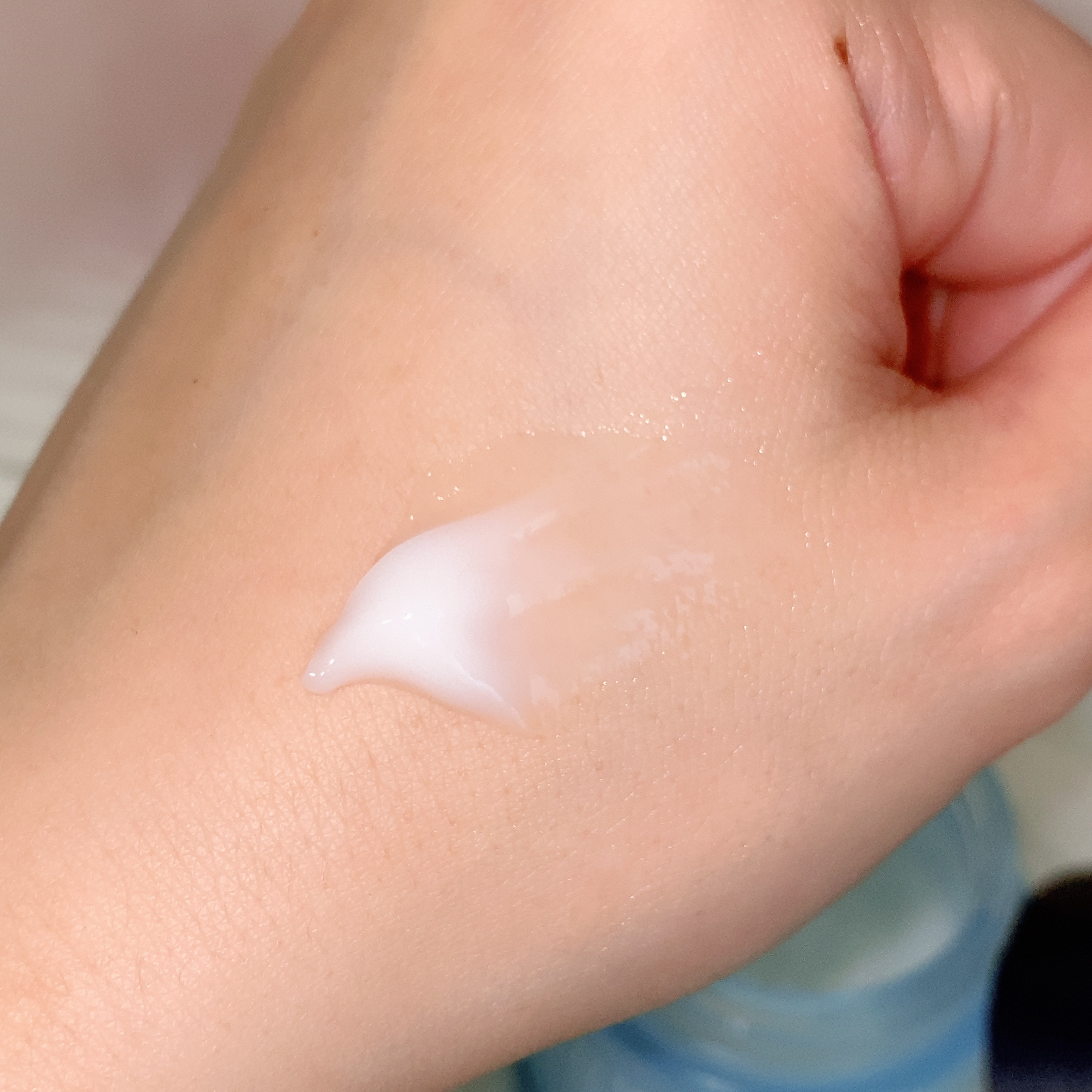 ヒアクアモイスチャースージングリーム/FROM NATURE/フェイスクリームを使ったクチコミ（3枚目）