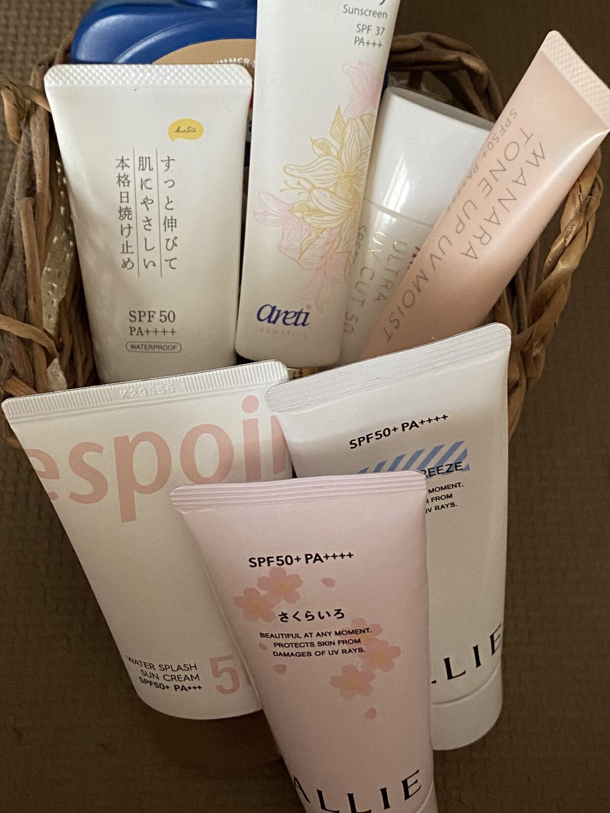 マナラ マナラ ウルトラUVカット50のクチコミ「アリィー　ニュアンスチェンジUV ジェル P　ニュアンスチェンジUV ジェル CL
espoi.....」（1枚目）