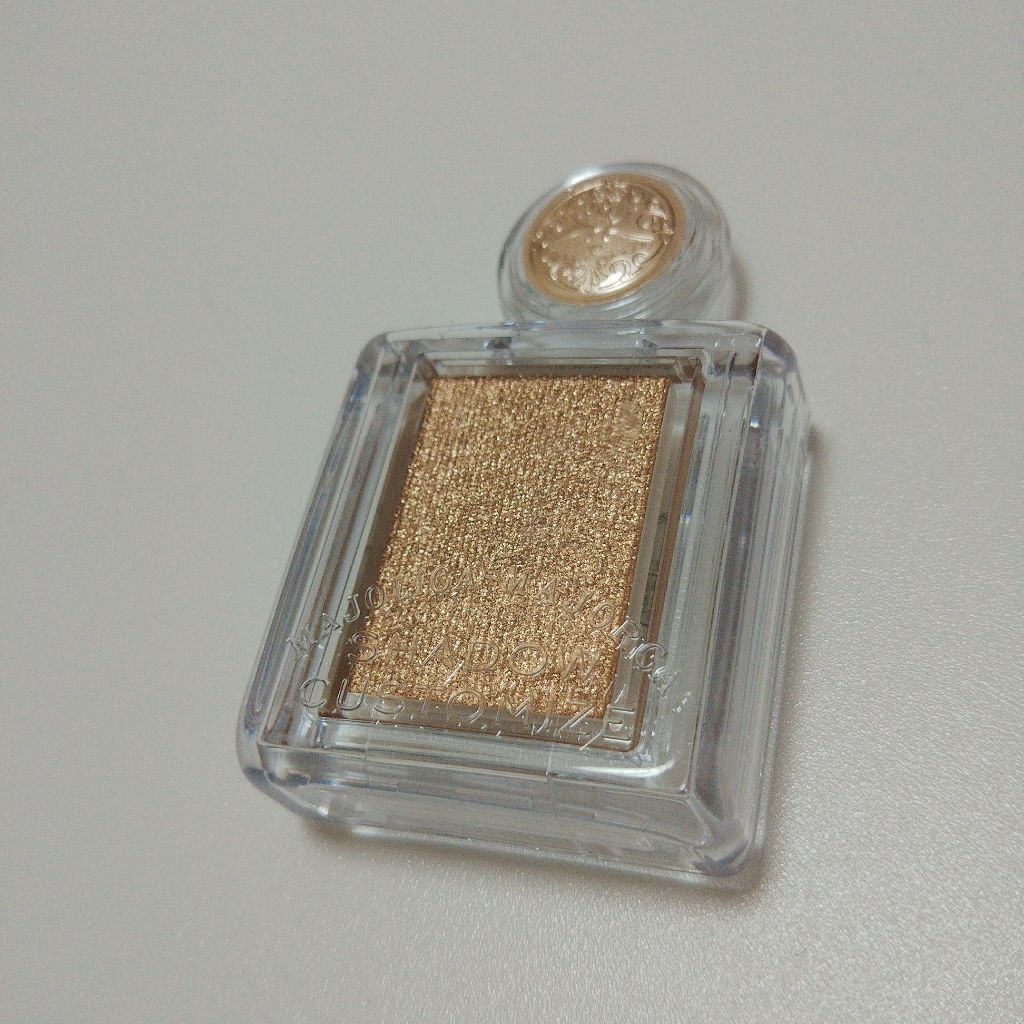 シャドーカスタマイズ/MAJOLICA MAJORCA/単色アイシャドウを使ったクチコミ（1枚目）