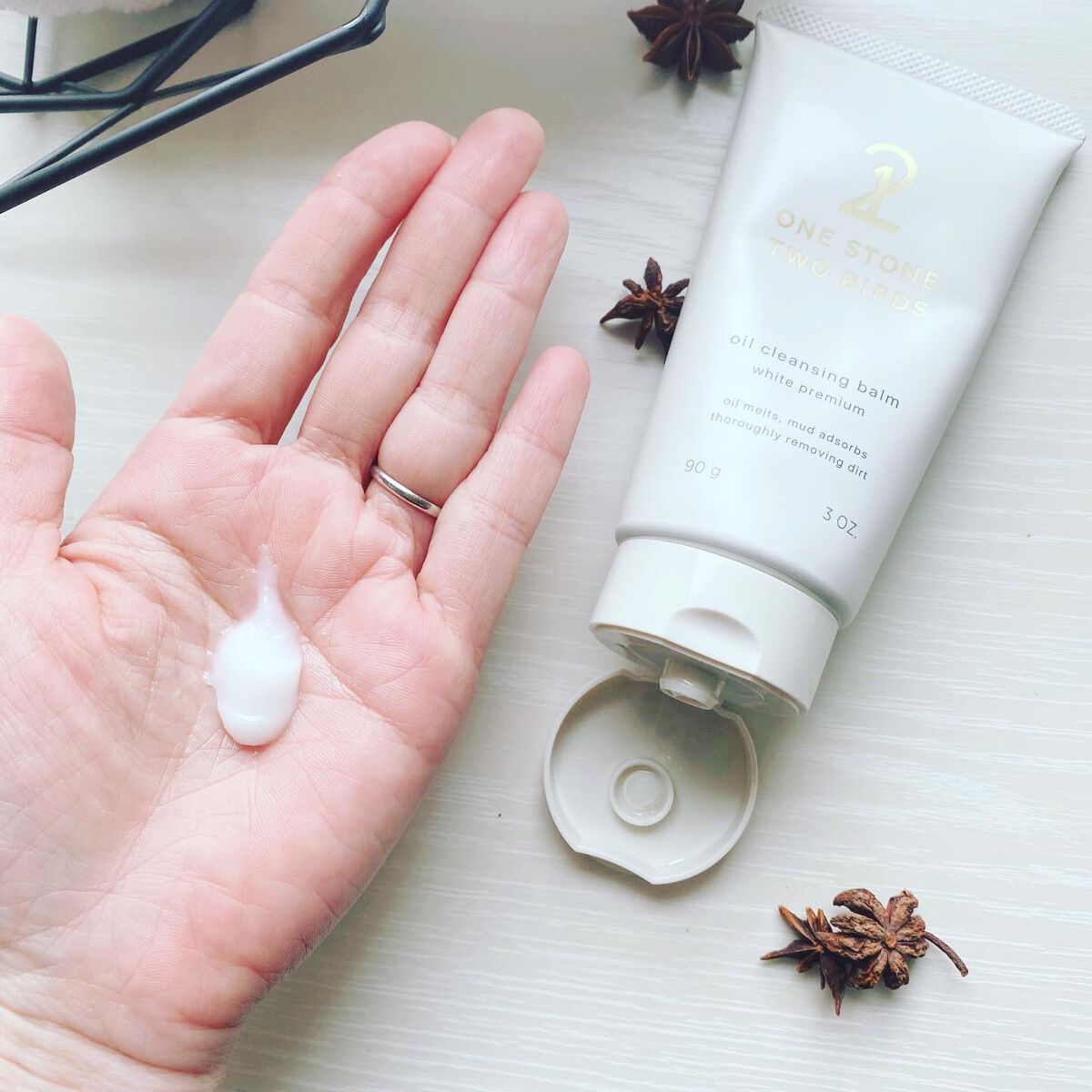 オイルクレンジングバーム ホワイトプレミアム/ONE STONE TWO BIRDS/クレンジングバームを使ったクチコミ(2枚目)