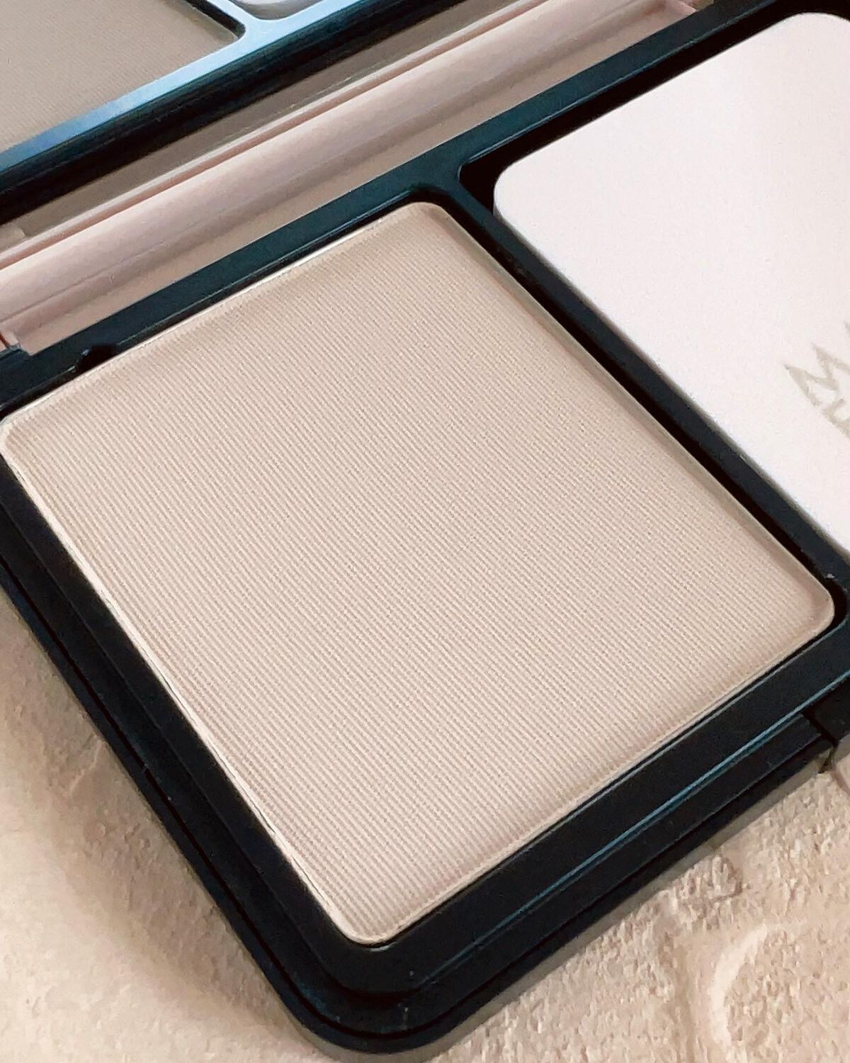 HDスキン マットベルベットコンパクト/MAKE UP FOR EVER/パウダーファンデーションを使ったクチコミ(2枚目)