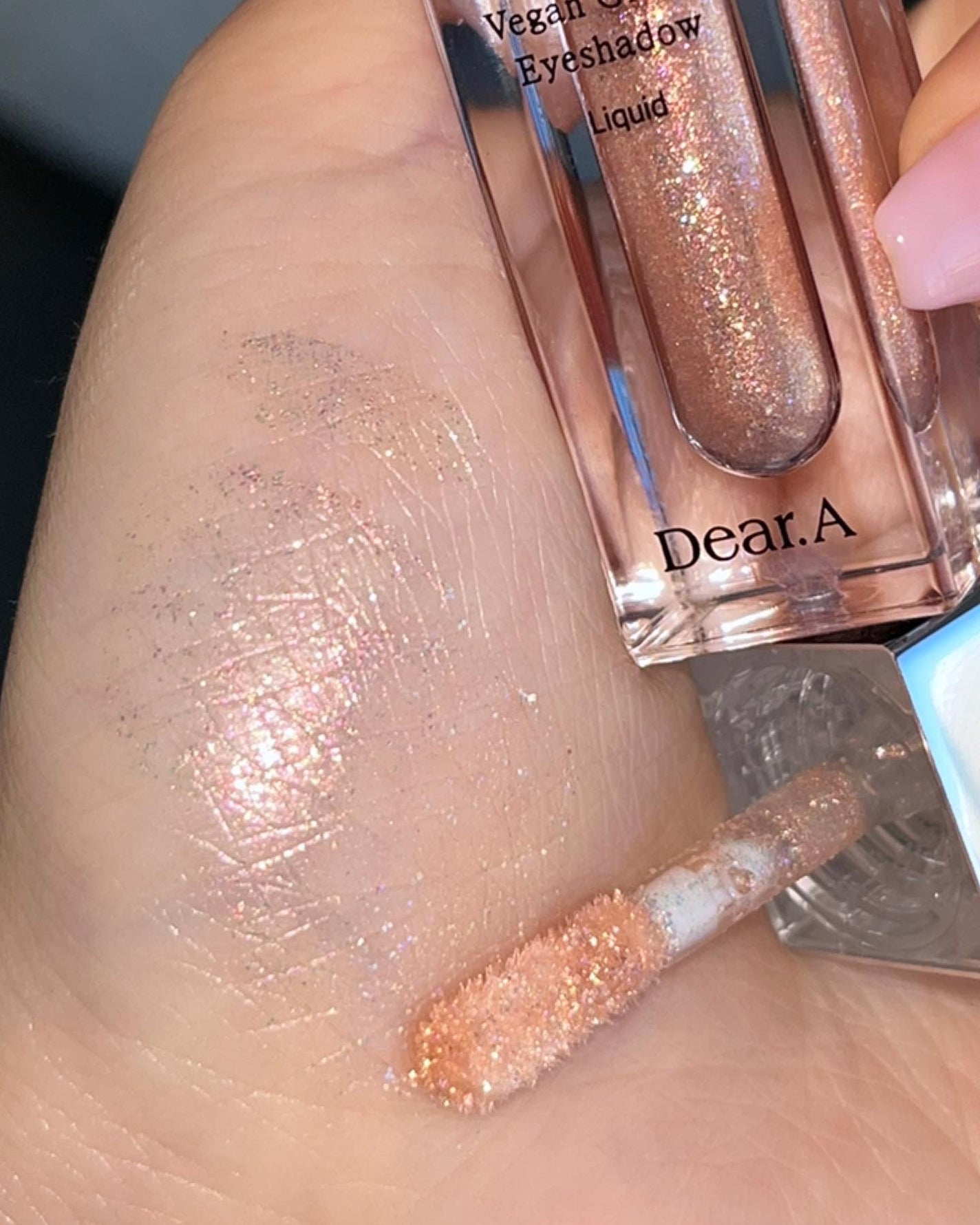 グリッターアイシャドウ/Dear.A/グリッターを使ったクチコミ(4枚目)