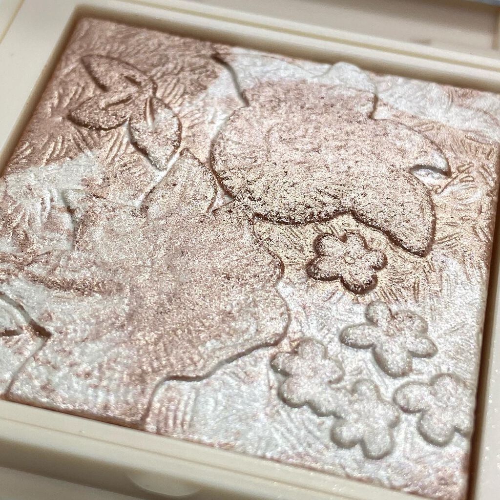 ミニハイライティングパウダー/BOBBI BROWN/パウダーハイライトを使ったクチコミ(3枚目)