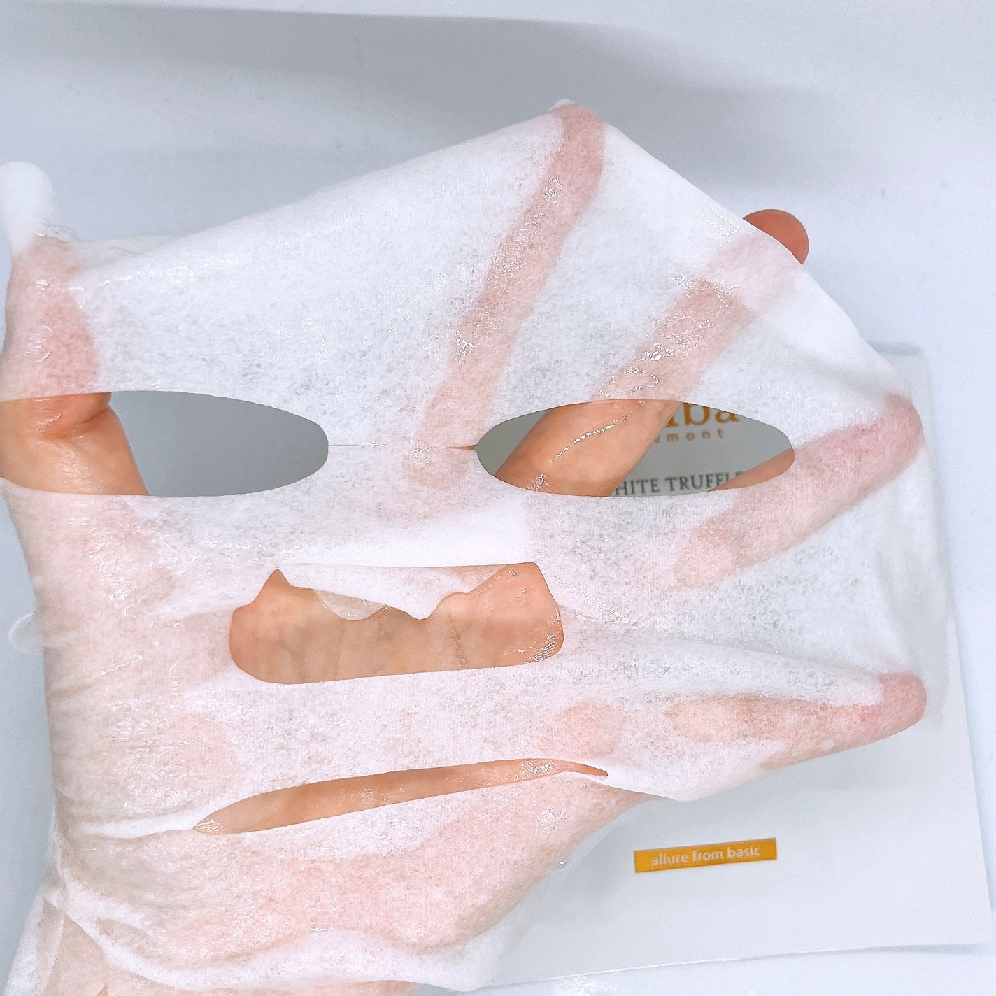 ホワイトトリュフナリシングトリートメントマスク/ダルバ/シートマスク・パックを使ったクチコミ(4枚目)