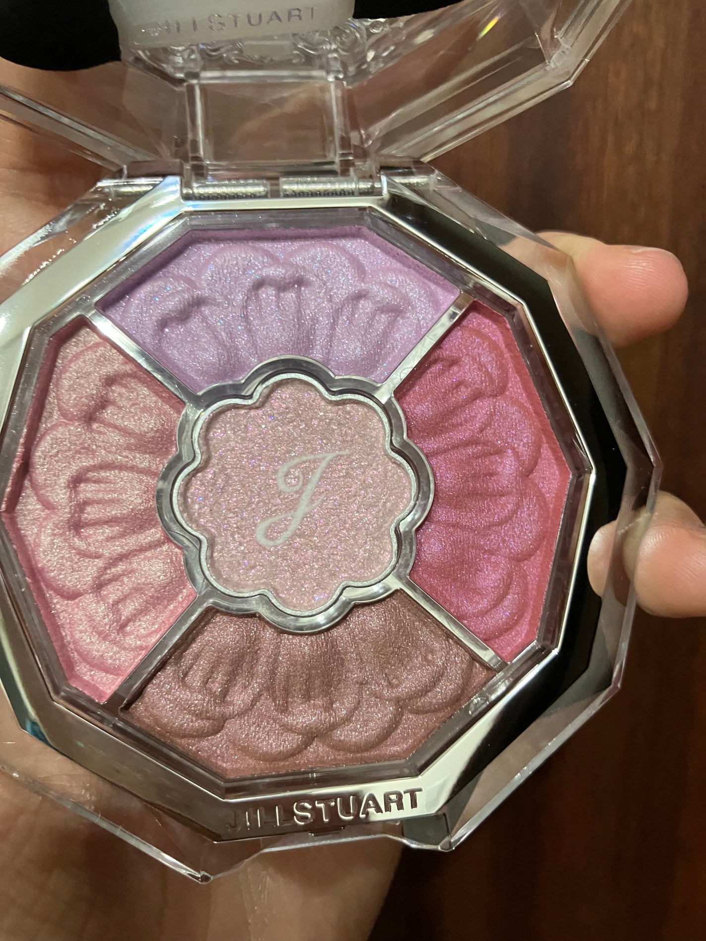 ジルスチュアート ブルームクチュール アイズ ジュエルドブーケ/JILL STUART/アイシャドウパレットを使ったクチコミ(2枚目)