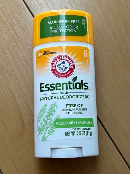 エッセンシャルズナチュラルデオドラント/Arm & Hammer/デオドラント・制汗剤を使ったクチコミ(1枚目)