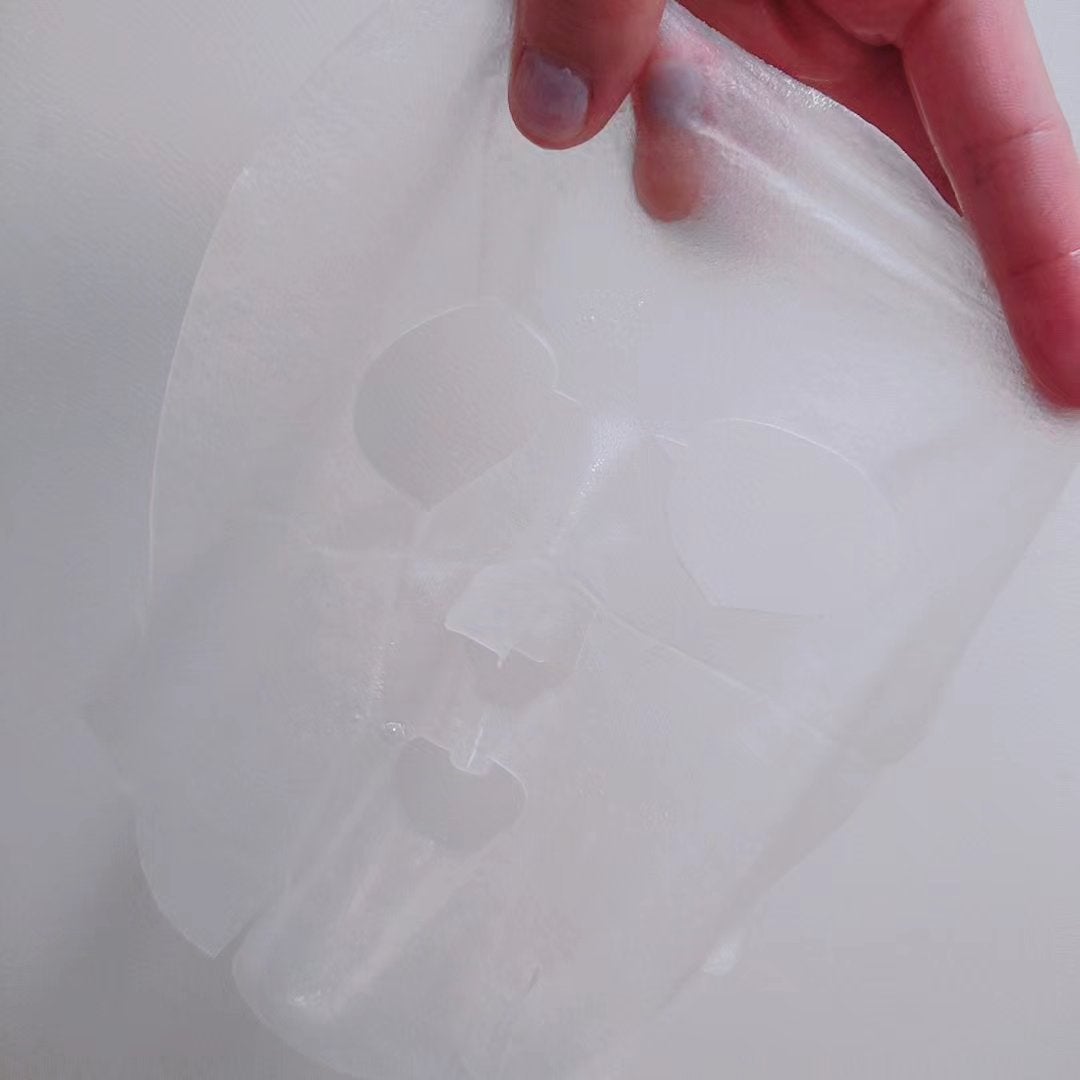 真紅 on LIPS 「ラブエデリス ブライトニングアートマスクをお試しさせて頂きまし..」(7枚目)