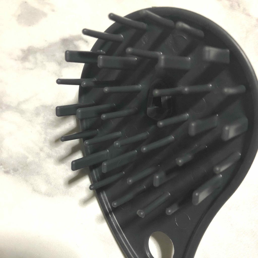 お風呂ヘアブラシ/キャンドゥ/スカルプブラシを使ったクチコミ（3枚目）