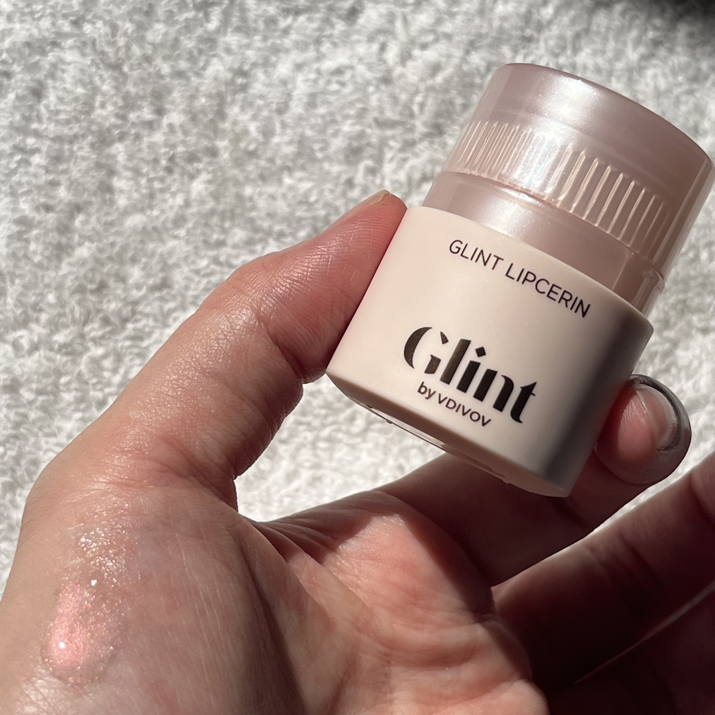 リップセリン 02 ピンクスパークル/Glint/リップグロスを使ったクチコミ（1枚目）