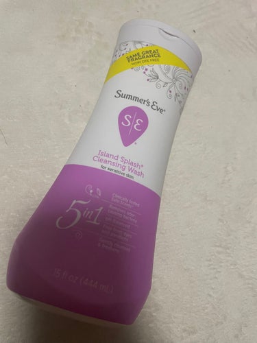 Summer's Eve(サマーズイブ) Summer’s Eve Island Splash Cleansing Washのクチコミ「【使った商品】
Summer's Eve　サマーズイブ
5in1 クレンジングウォッシュ
.....」（1枚目）