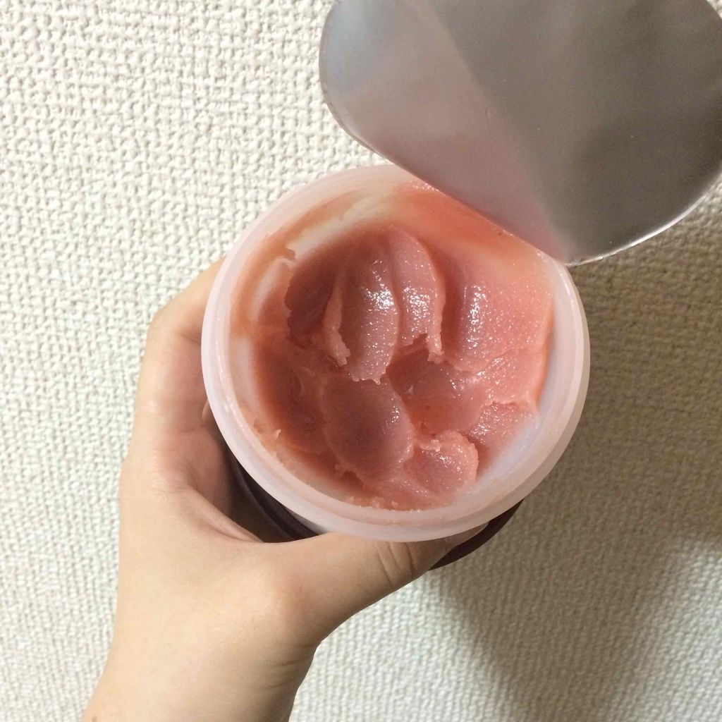 ブラックシュガー パーフェクトエッセンシャルスクラブ 2X チェリーブロッサム/SKINFOOD/洗い流すパック・マスクを使ったクチコミ（2枚目）