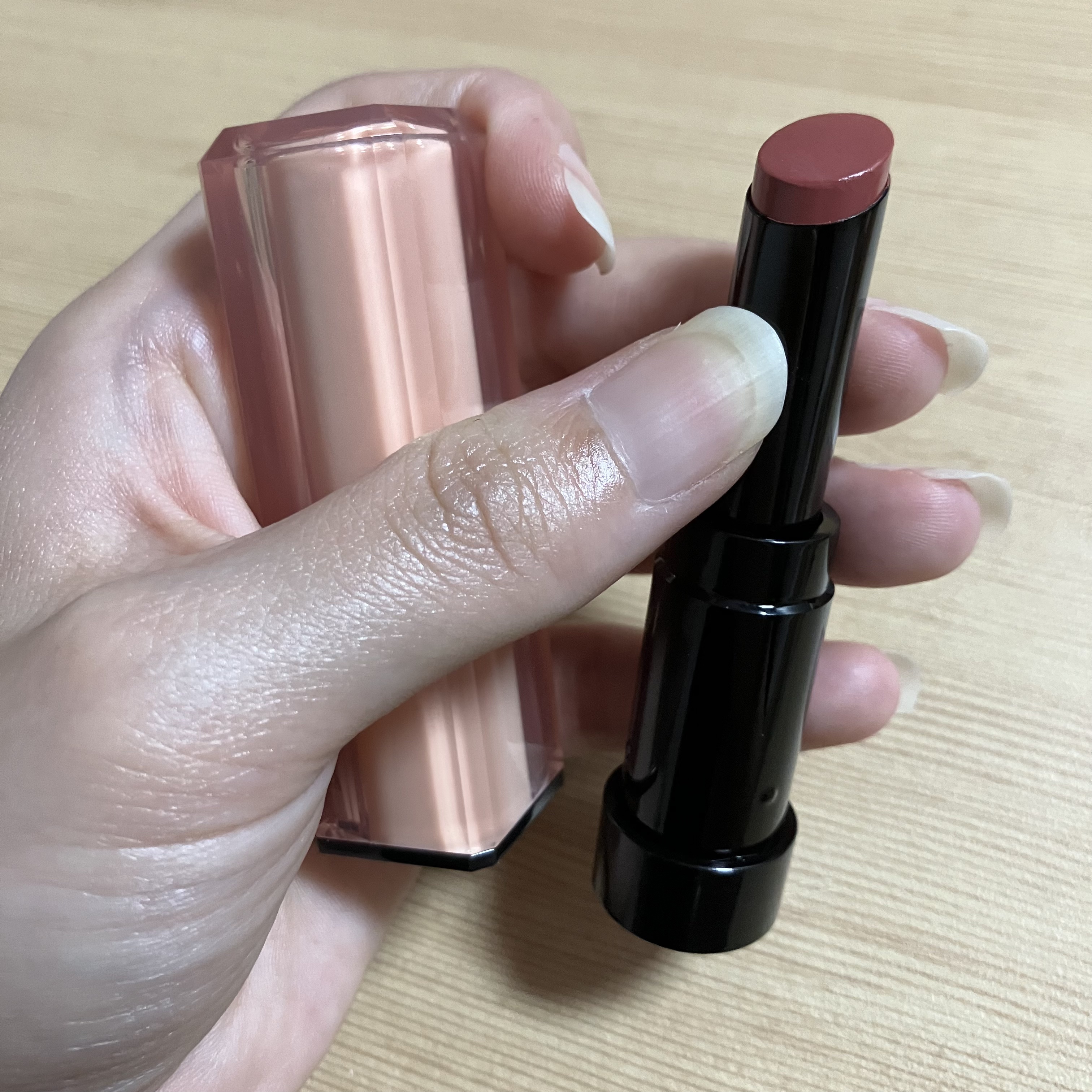 センシュアル ヌードバーム/HERA/リップバームを使ったクチコミ（1枚目）