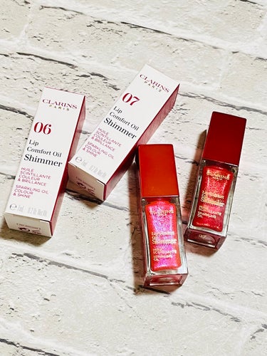 コンフォート リップオイル シマー 07 レッドホット/CLARINS/リップグロスを使ったクチコミ（3枚目）