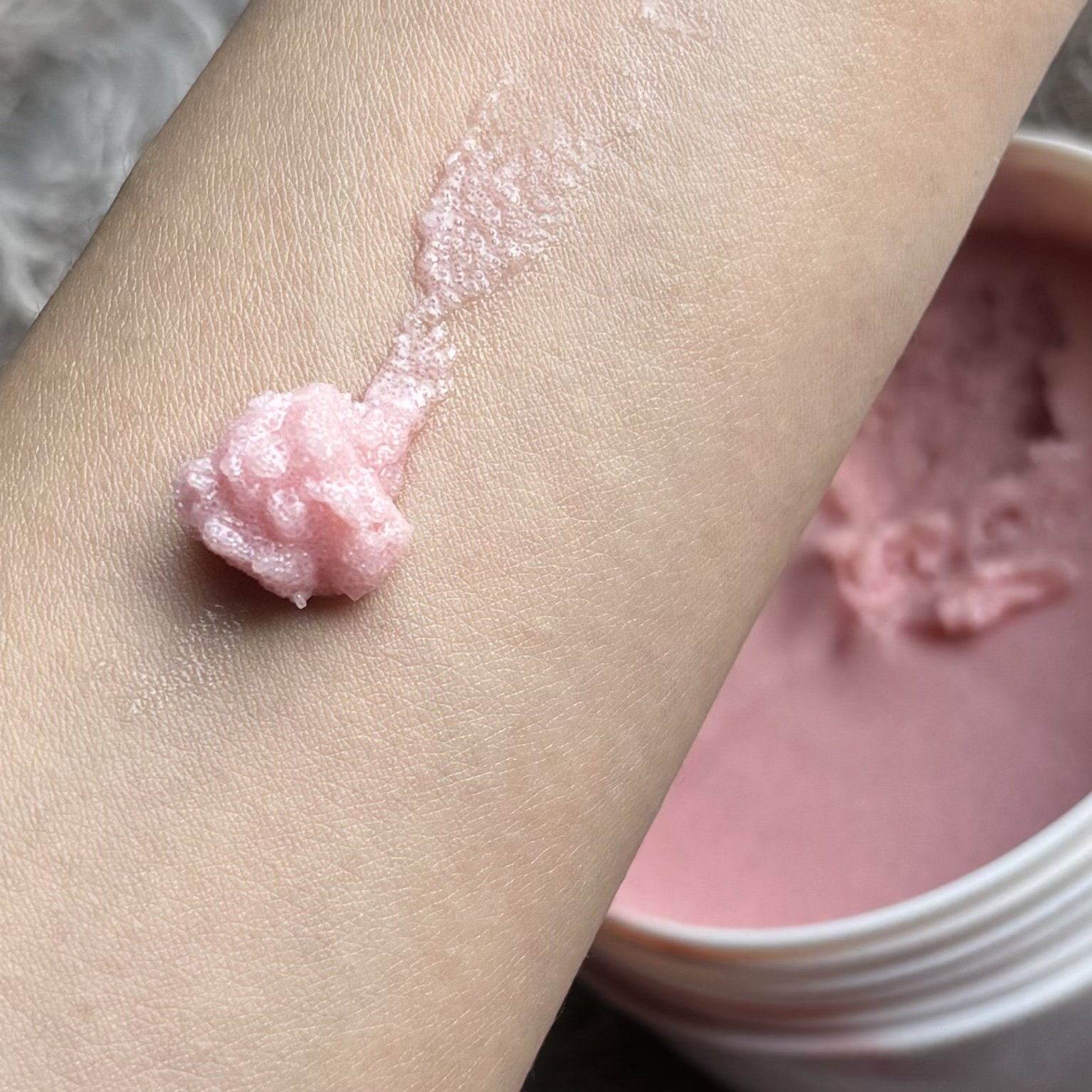 キューミースウィートボムタラソスクラブ　ピオニーブーケの香り/AGARISM/ボディスクラブを使ったクチコミ（2枚目）